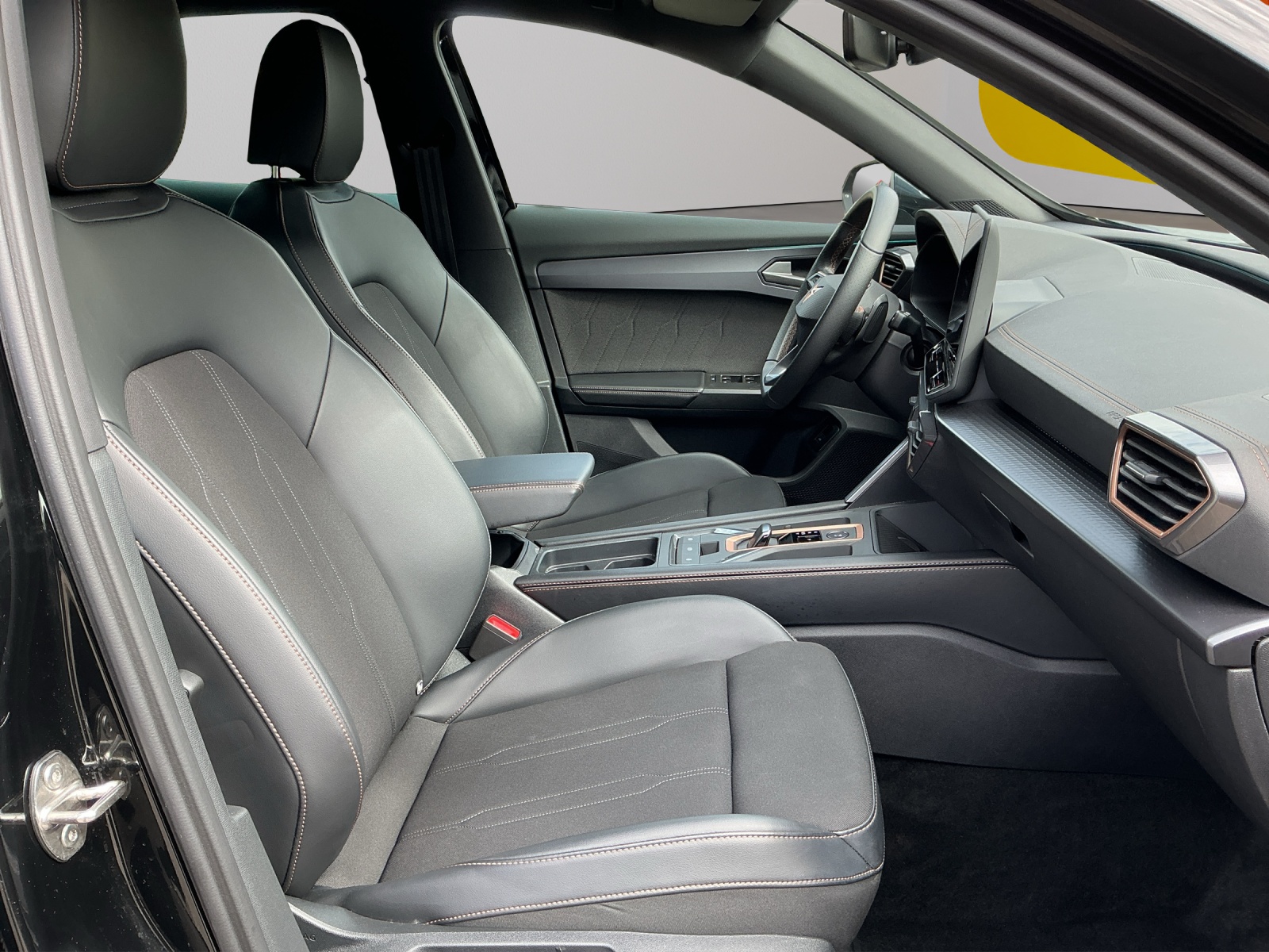 CUPRA Formentor 1.5 TSI DSG-image-10