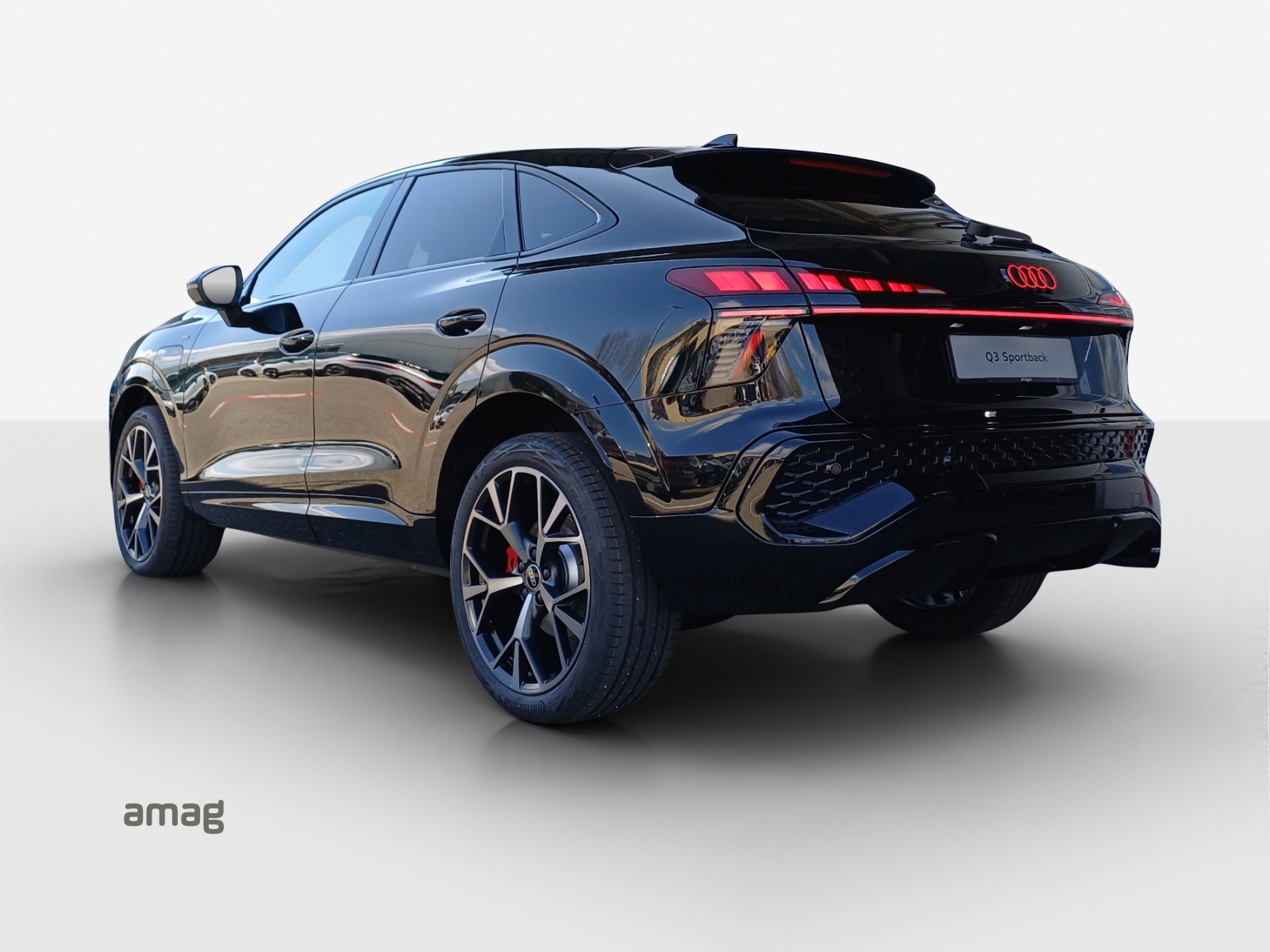 AUDI Q3 Sportback e-hybrid 200 kW S tronig-image-2