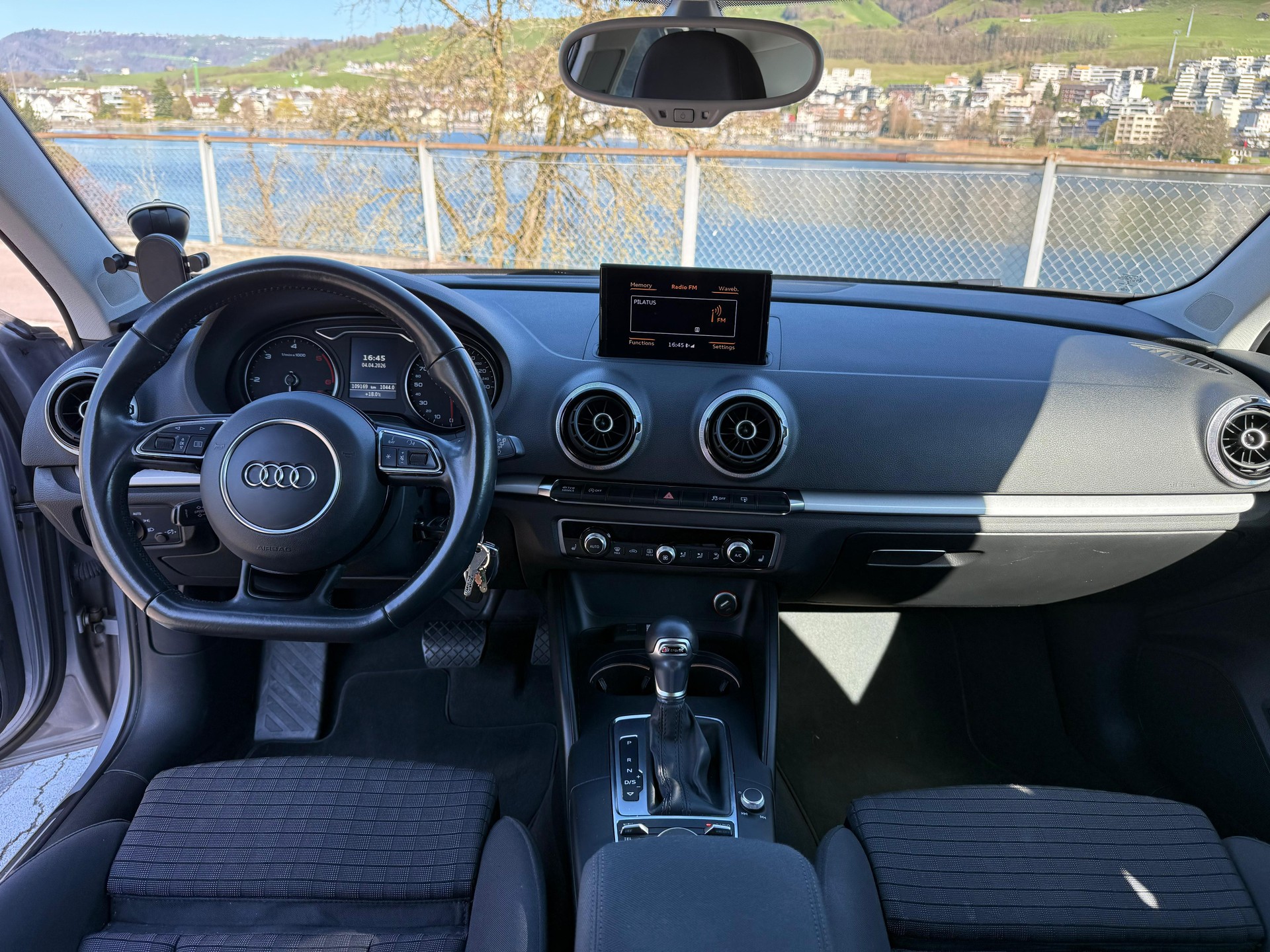AUDI A3 1.6 TDI Ambition S-tronic-image-6