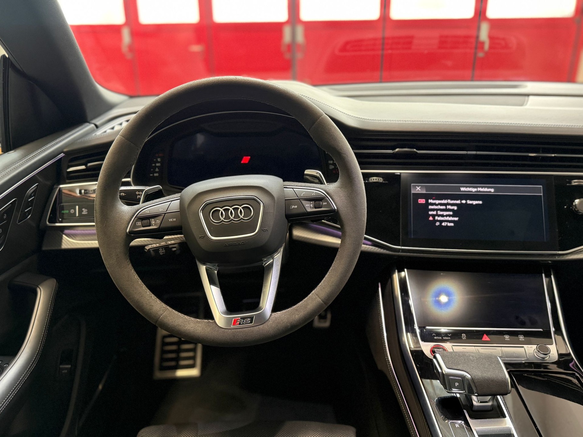 AUDI RSQ8-image-21