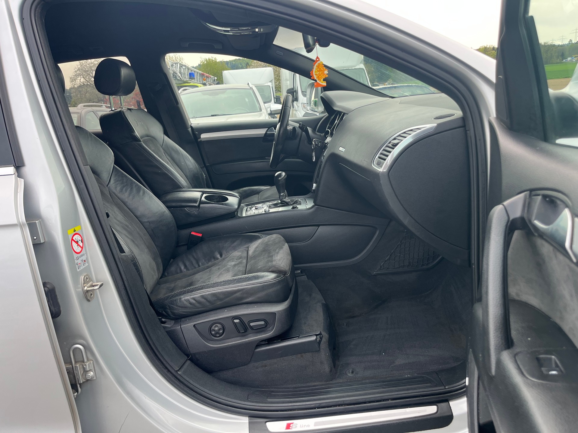 AUDI Q7 4.2 TDI quattro tiptronic-image-10