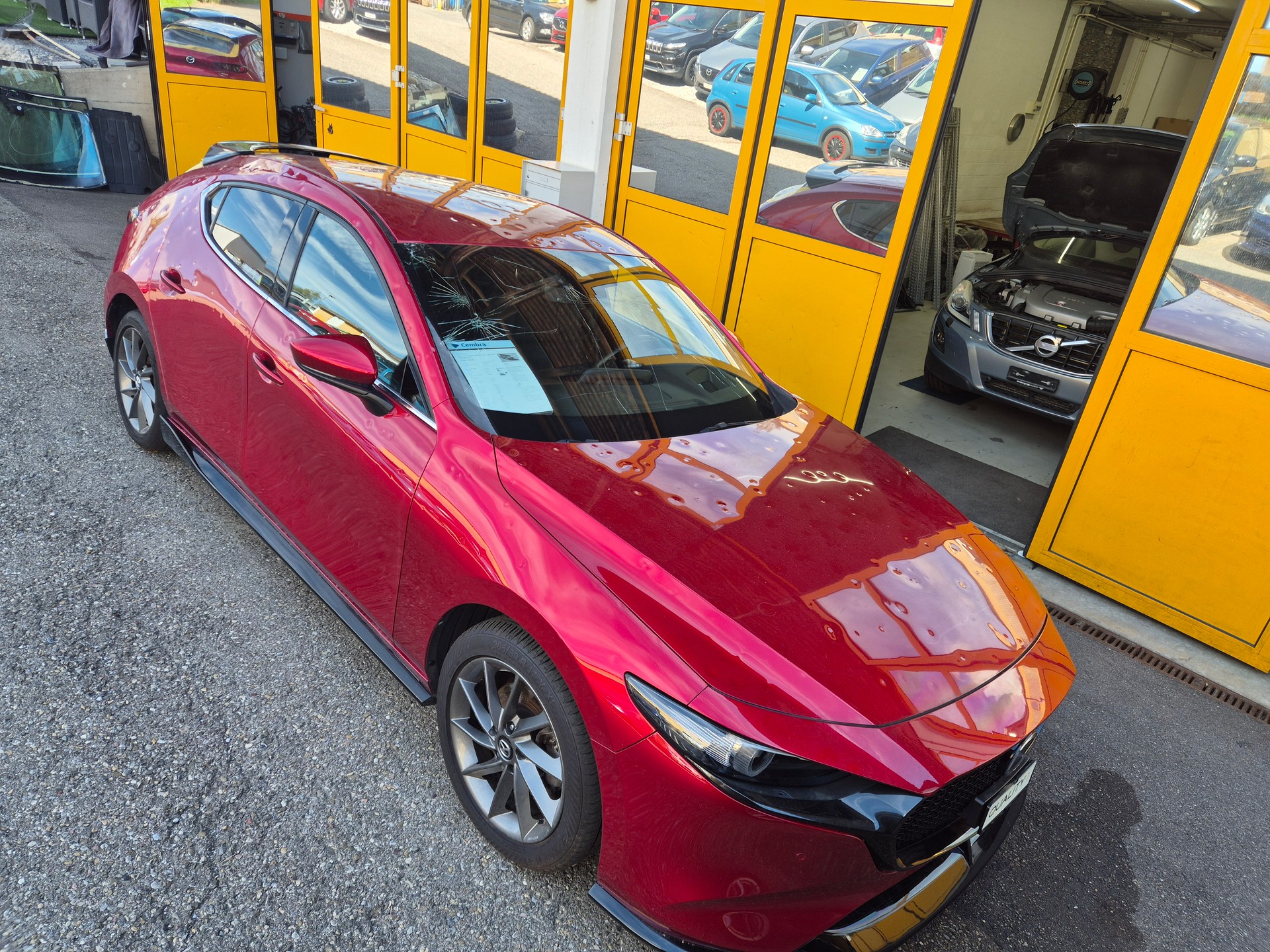 MAZDA 3 Hatchback SKYACTIV-X M Hybrid 180 Revolution AWD-image-22
