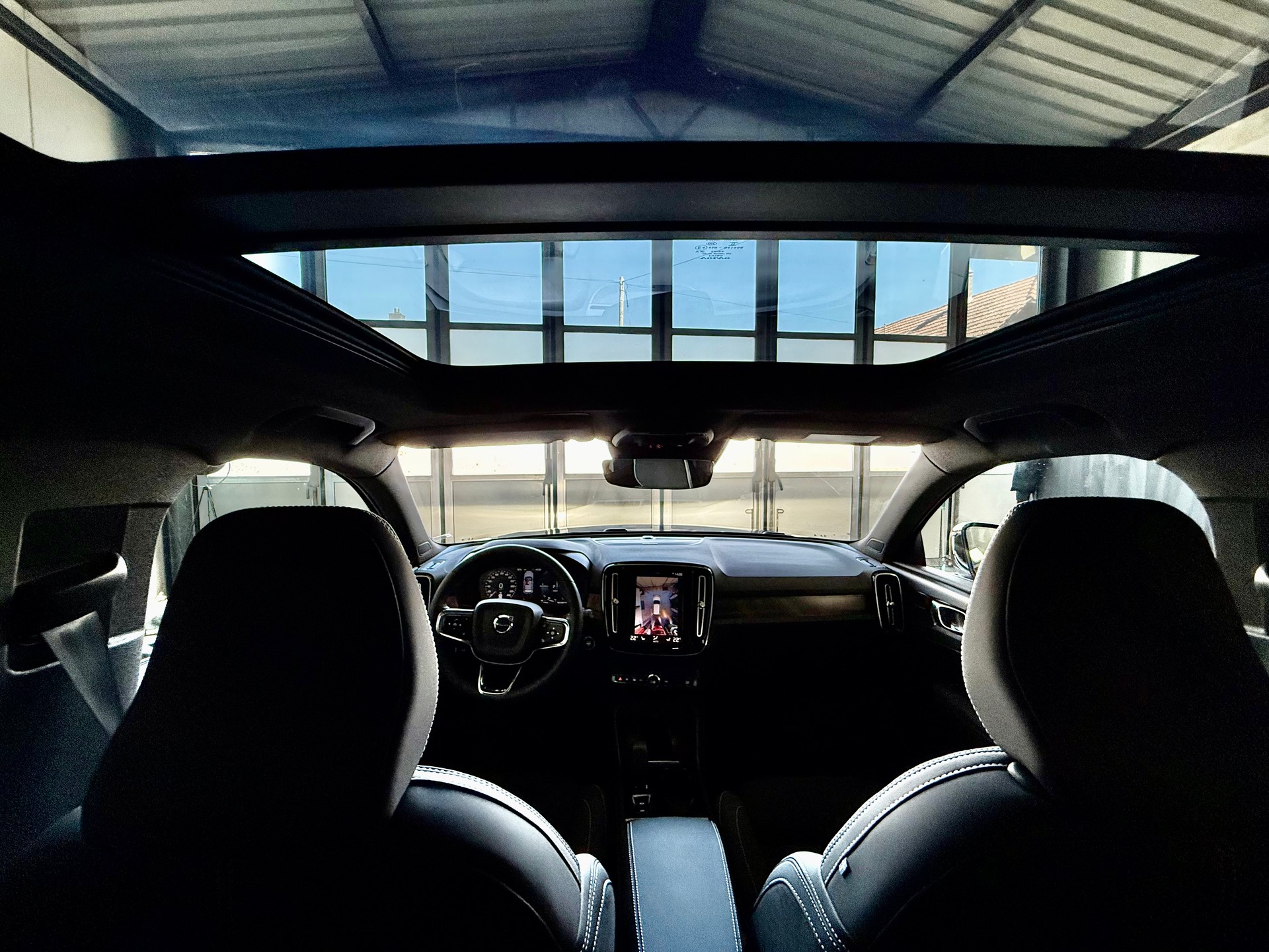 VOLVO XC40 T5 PHEV Ultimate Dark DCT-image-6