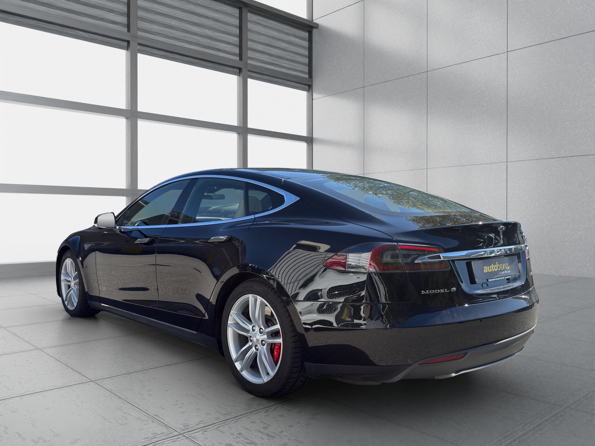 TESLA Model S 90 D Performance-image-3