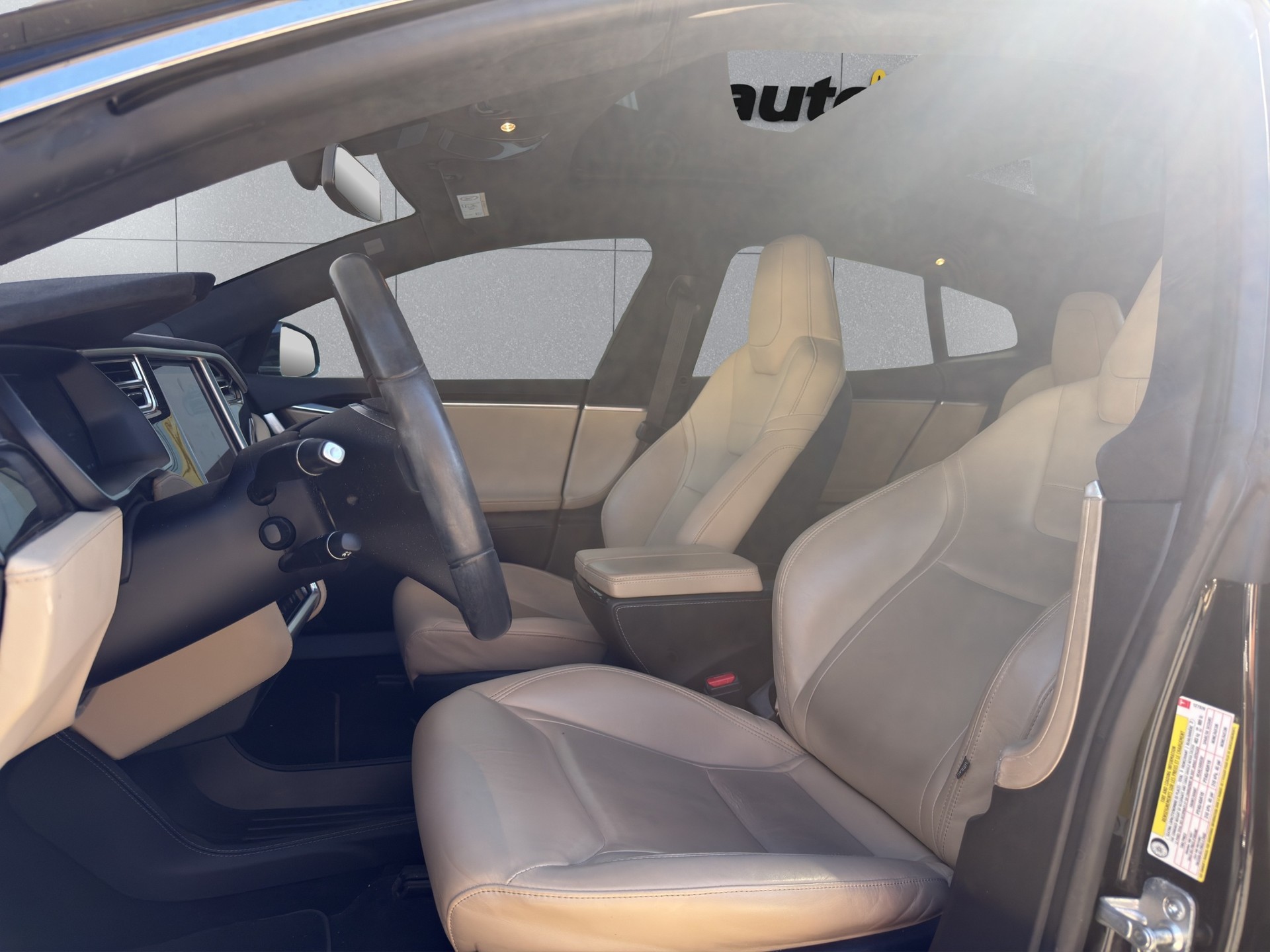TESLA Model S 90 D Performance-image-10