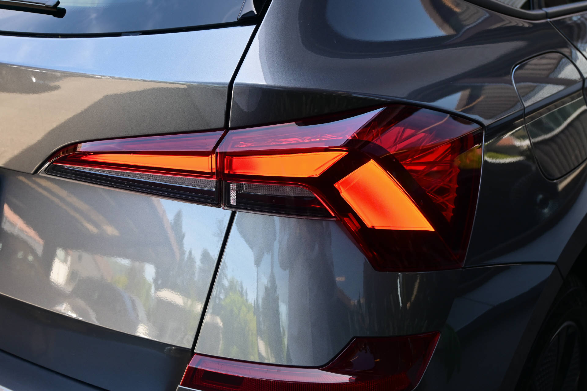 SKODA Kamiq 1.0 TSI Monte Carlo DSG *Werksgarantie bis 11/29*Rückfahrkamera*8-fach bereift-image-11