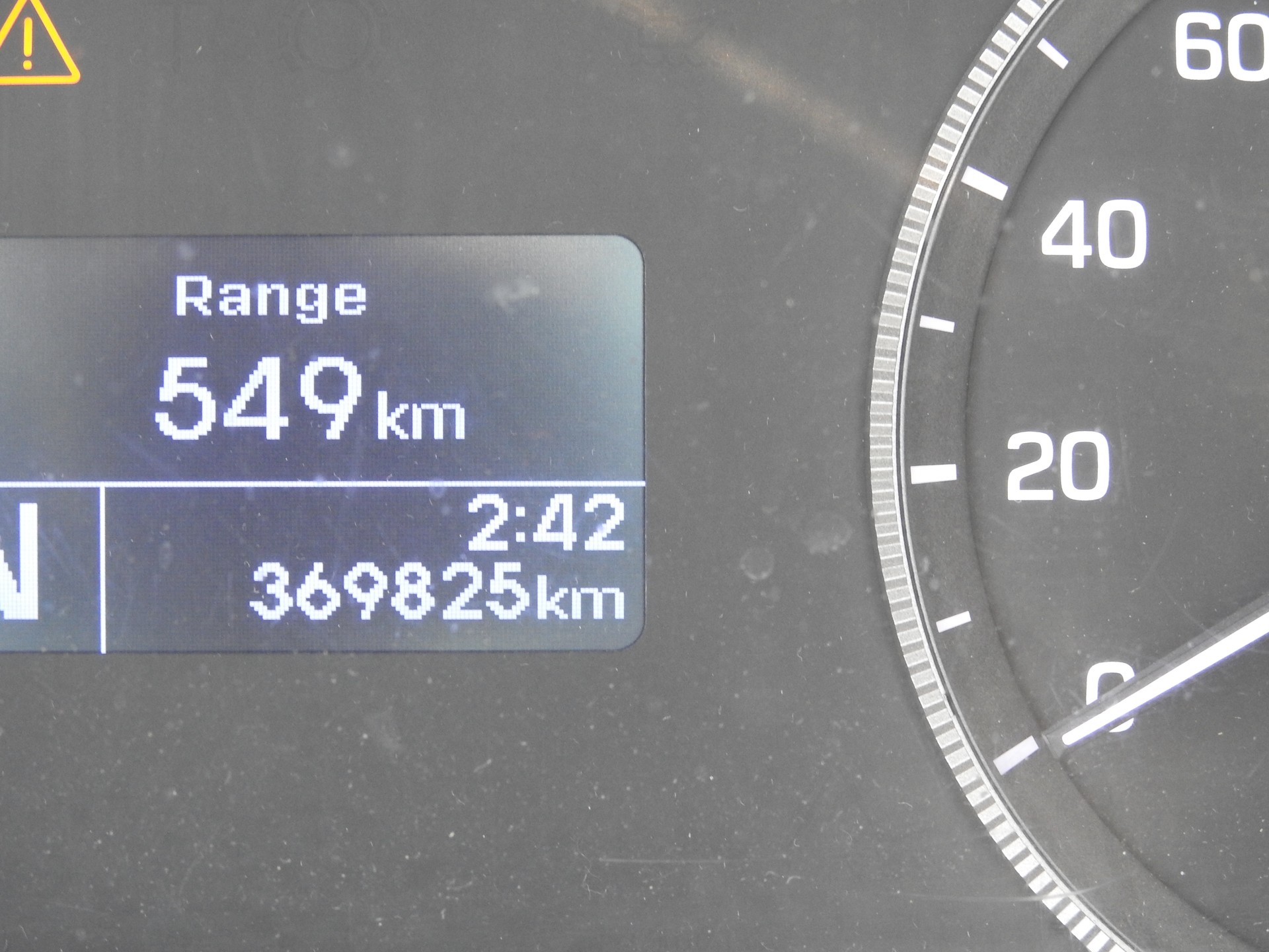 HYUNDAI H350 2.5 CRDi Amplia L2-image-18