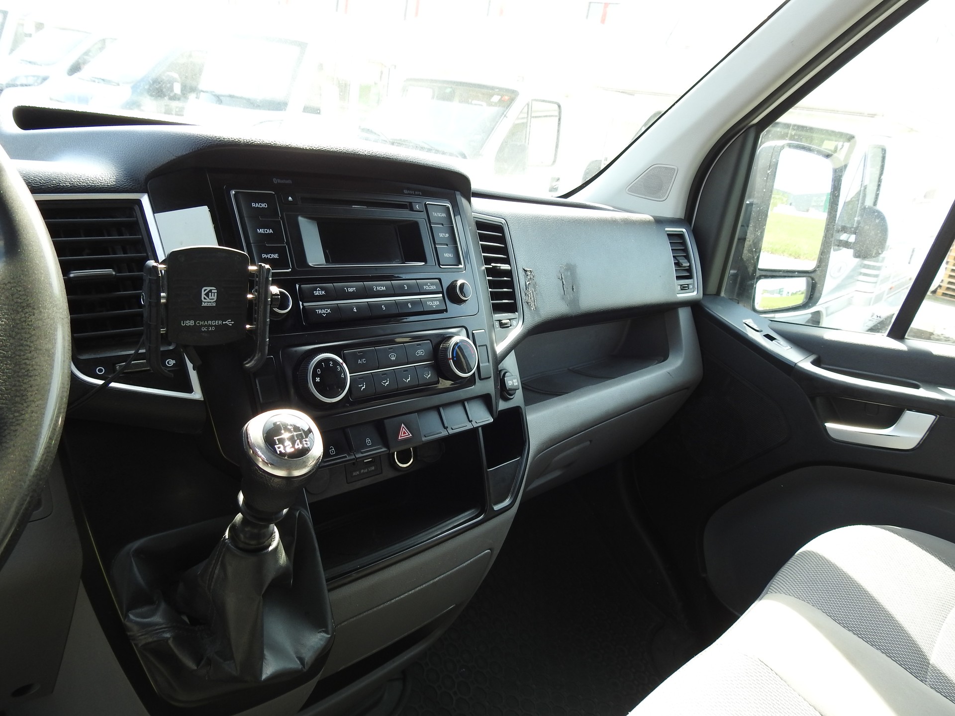 HYUNDAI H350 2.5 CRDi Amplia L2-image-13