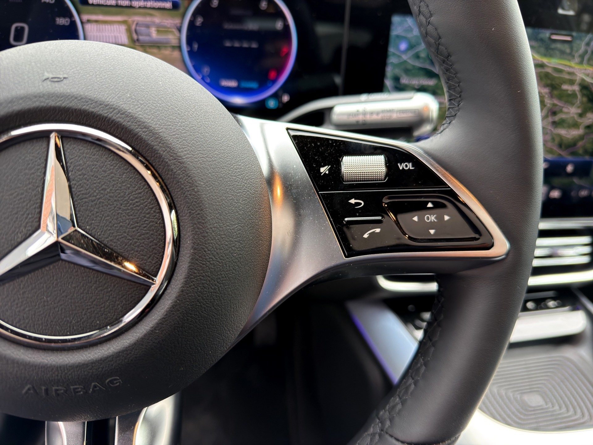 MERCEDES-BENZ CLA 180 8G-DCT-image-17