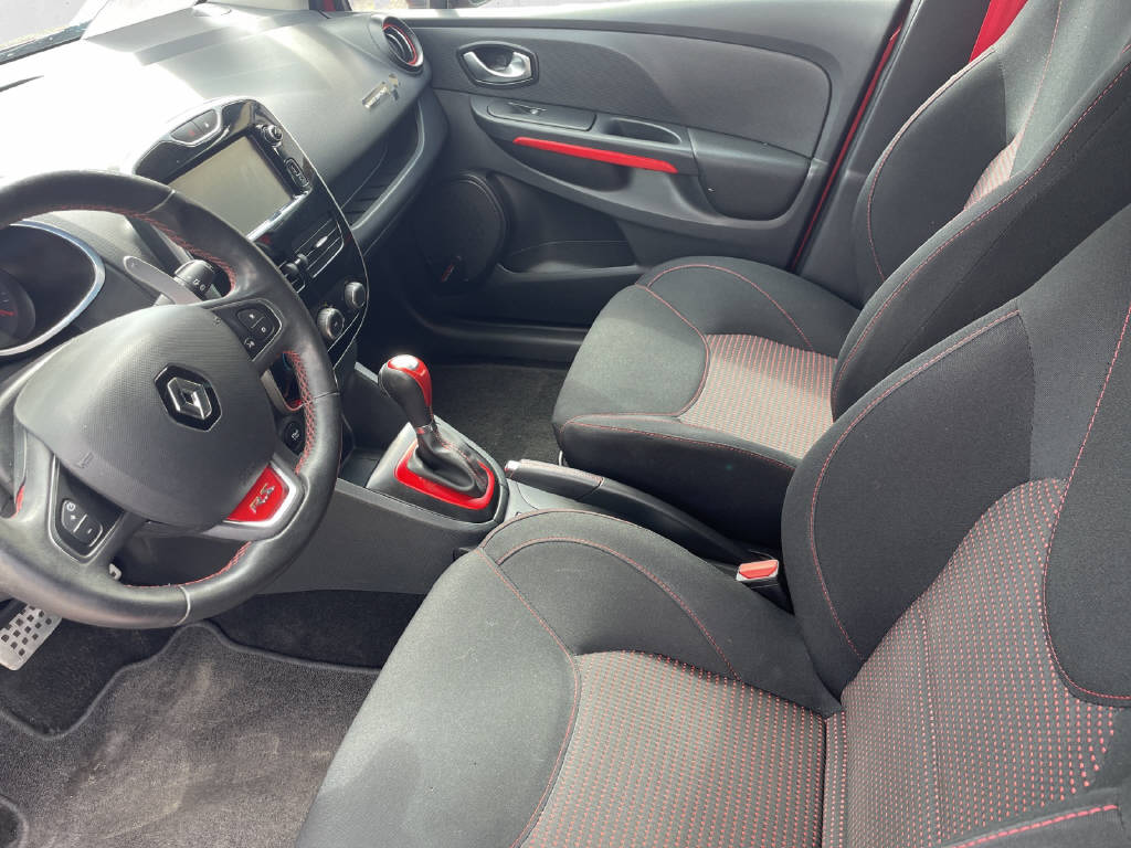 RENAULT Clio Sport 1.6 T 200 RS-image-6