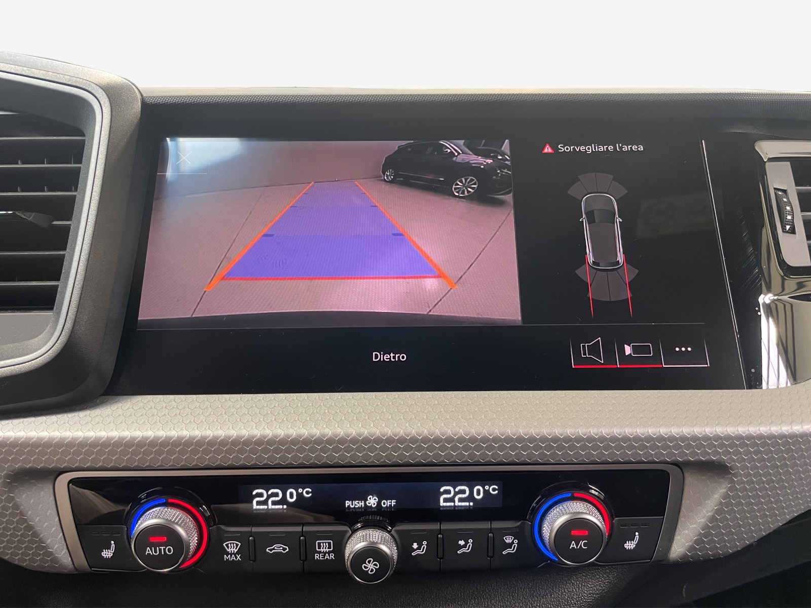 AUDI A1 Sportback 30 TFSI S Line Attraction S-tronic-image-14