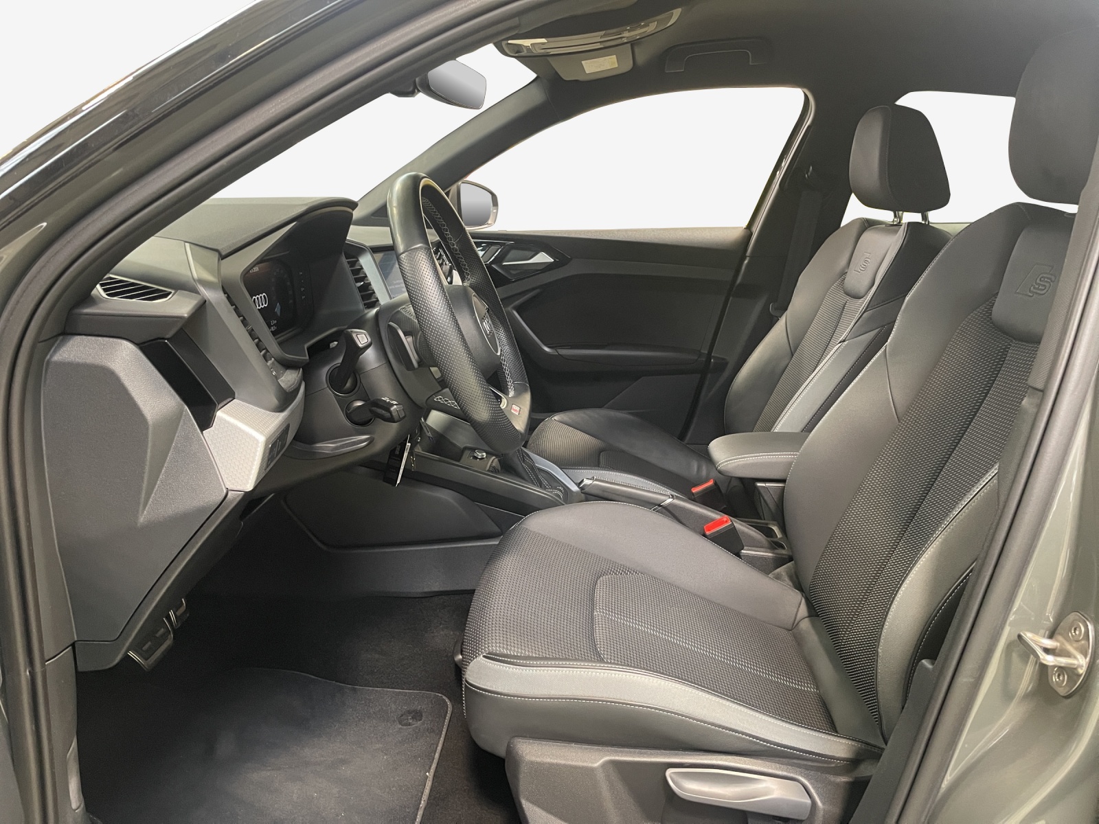 AUDI A1 Sportback 30 TFSI S Line Attraction S-tronic-image-7