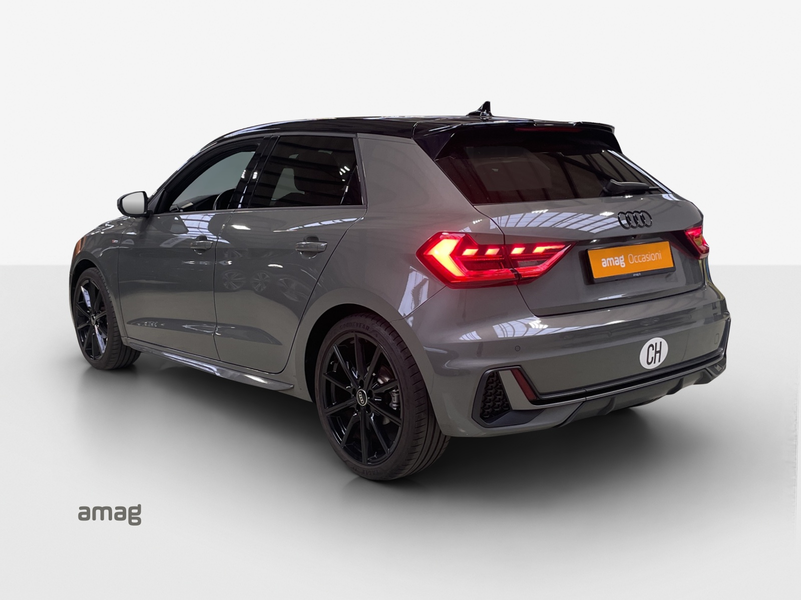 AUDI A1 Sportback 30 TFSI S Line Attraction S-tronic-image-2