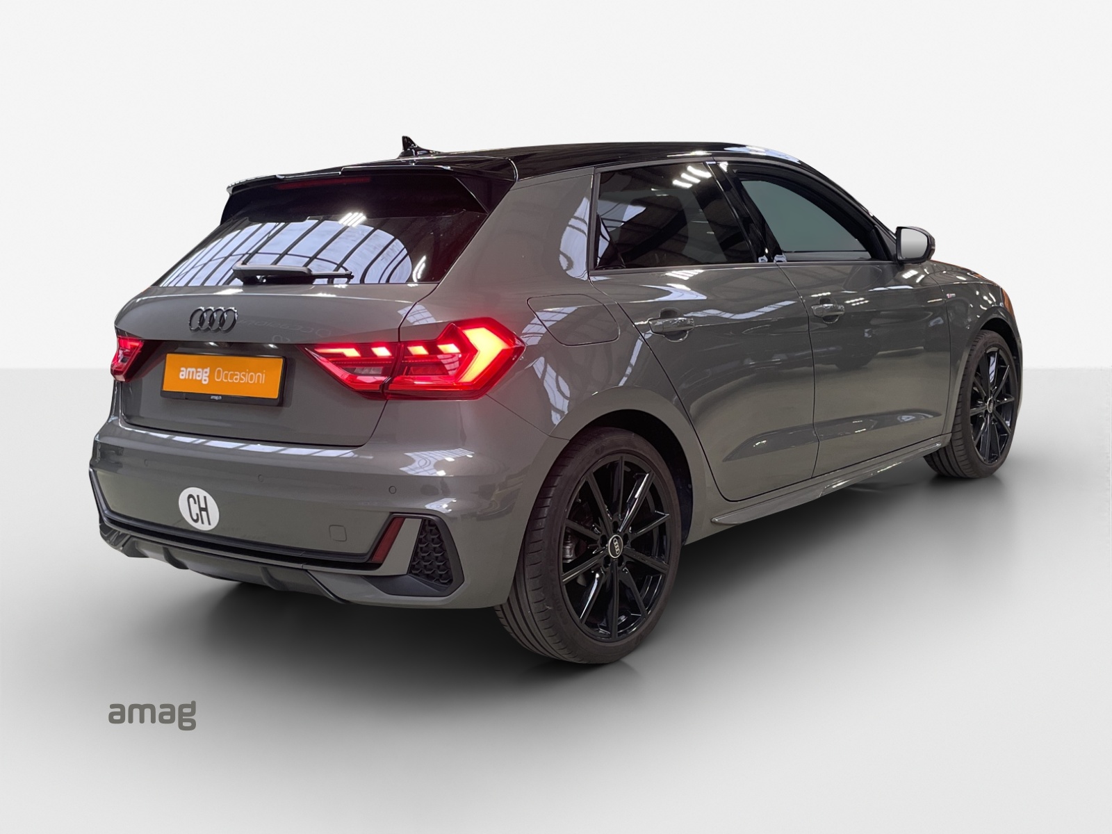 AUDI A1 Sportback 30 TFSI S Line Attraction S-tronic-image-4
