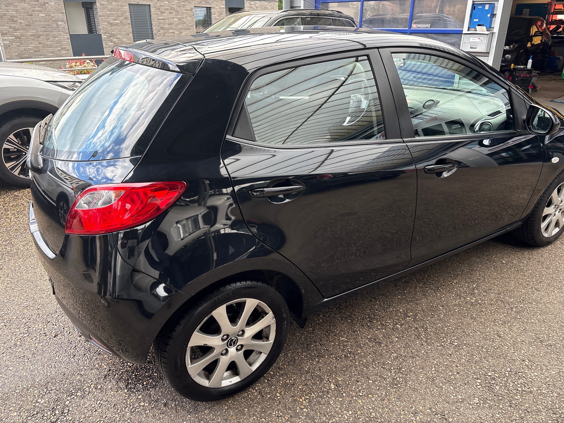 MAZDA 2 1.5i 16V Exclusive Automatic-image-5
