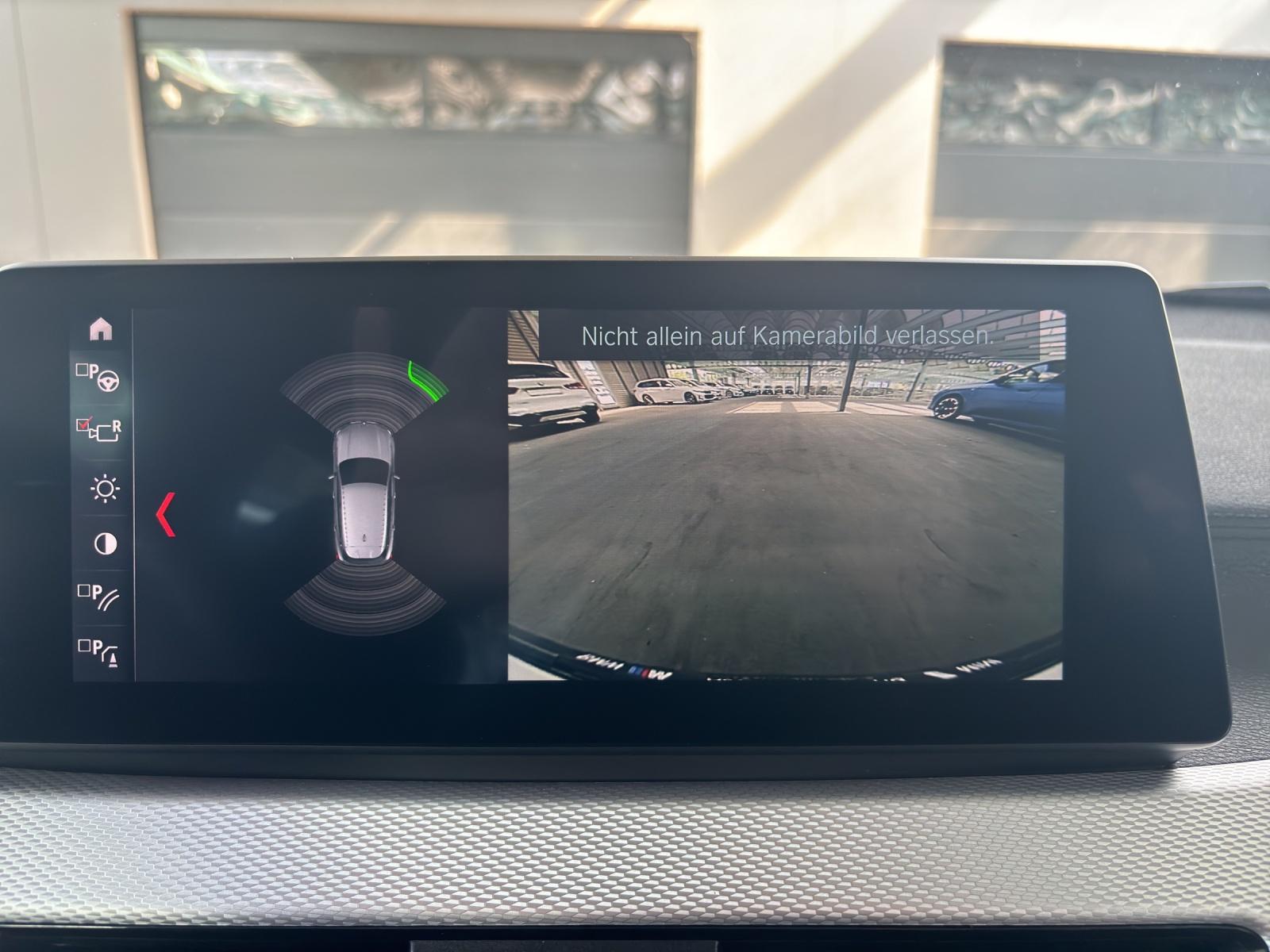 BMW X2 20i xDrive SAG-image-17
