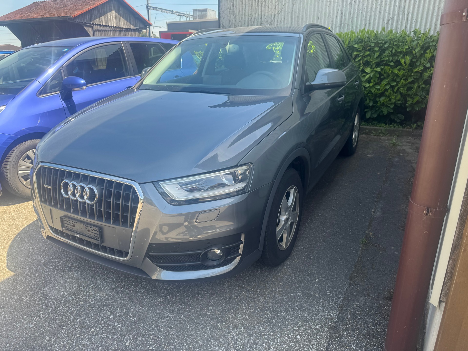 AUDI Q3 2.0 TFSI quattro S-tronic-image-9
