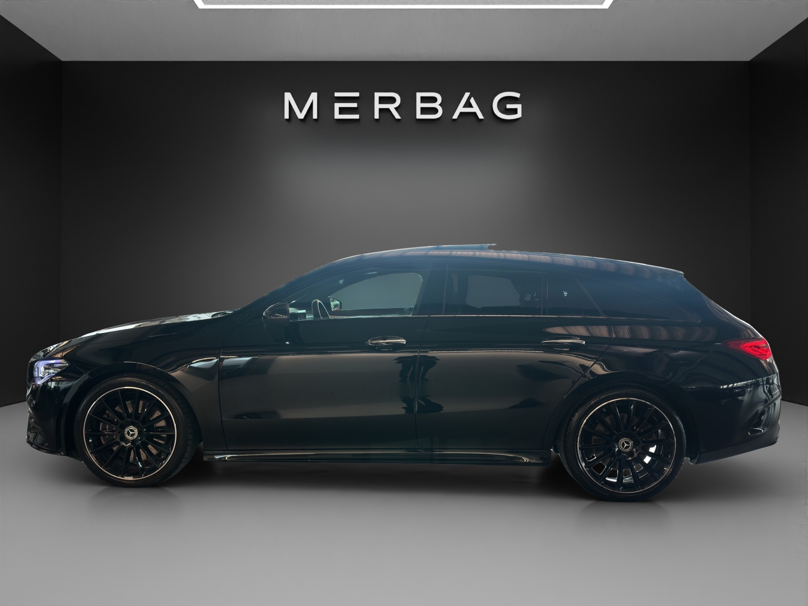 MERCEDES-BENZ CLA SB 250 AMG Line 4M 7G-image-2