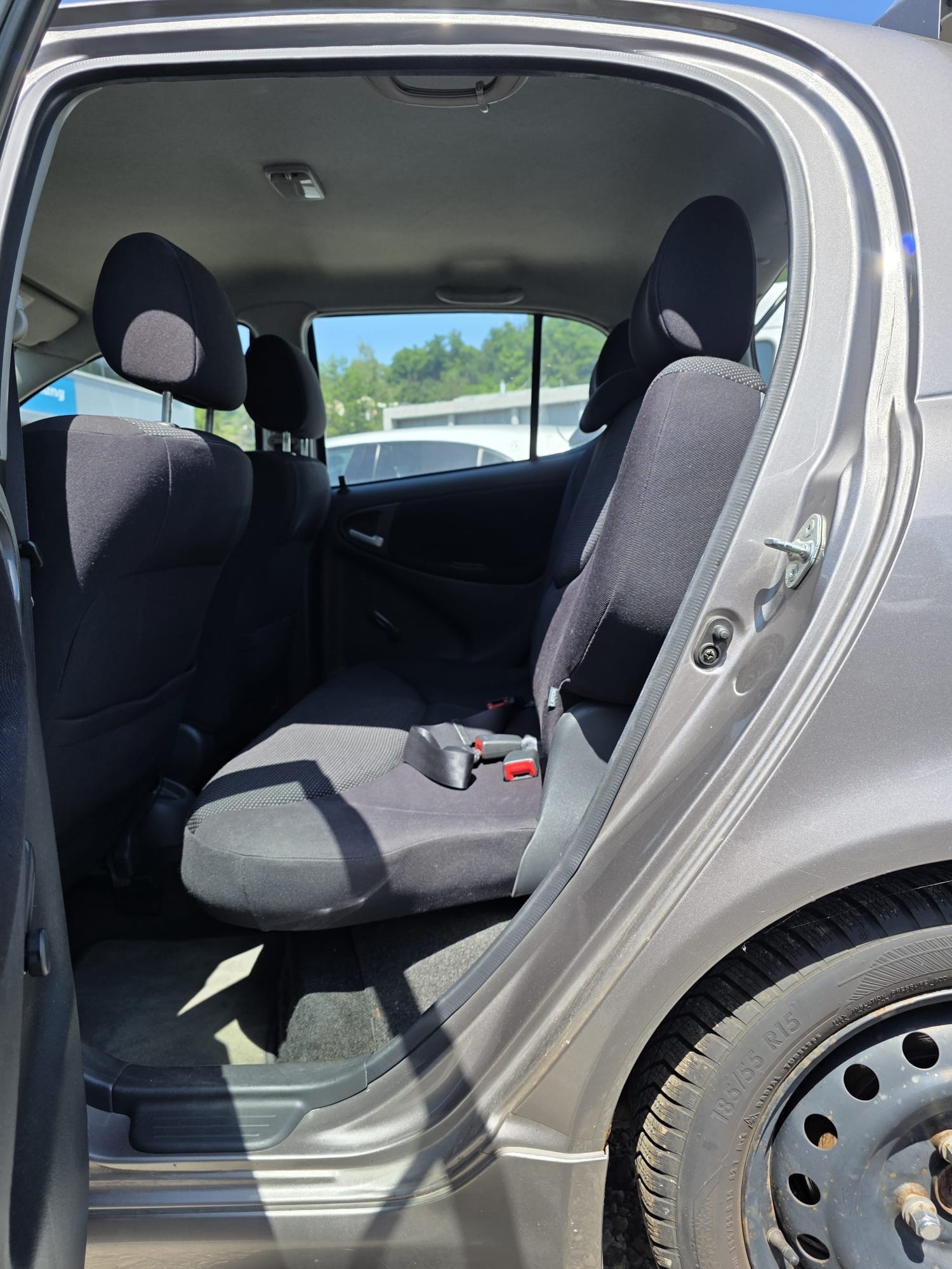 TOYOTA Yaris 1.5 TS-image-11