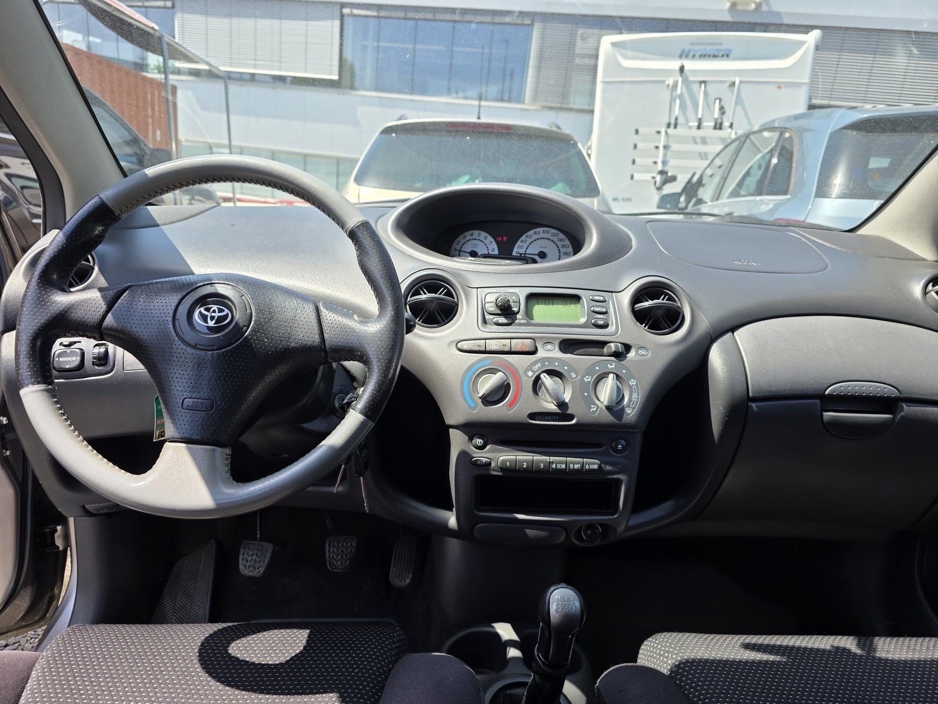 TOYOTA Yaris 1.5 TS-image-7