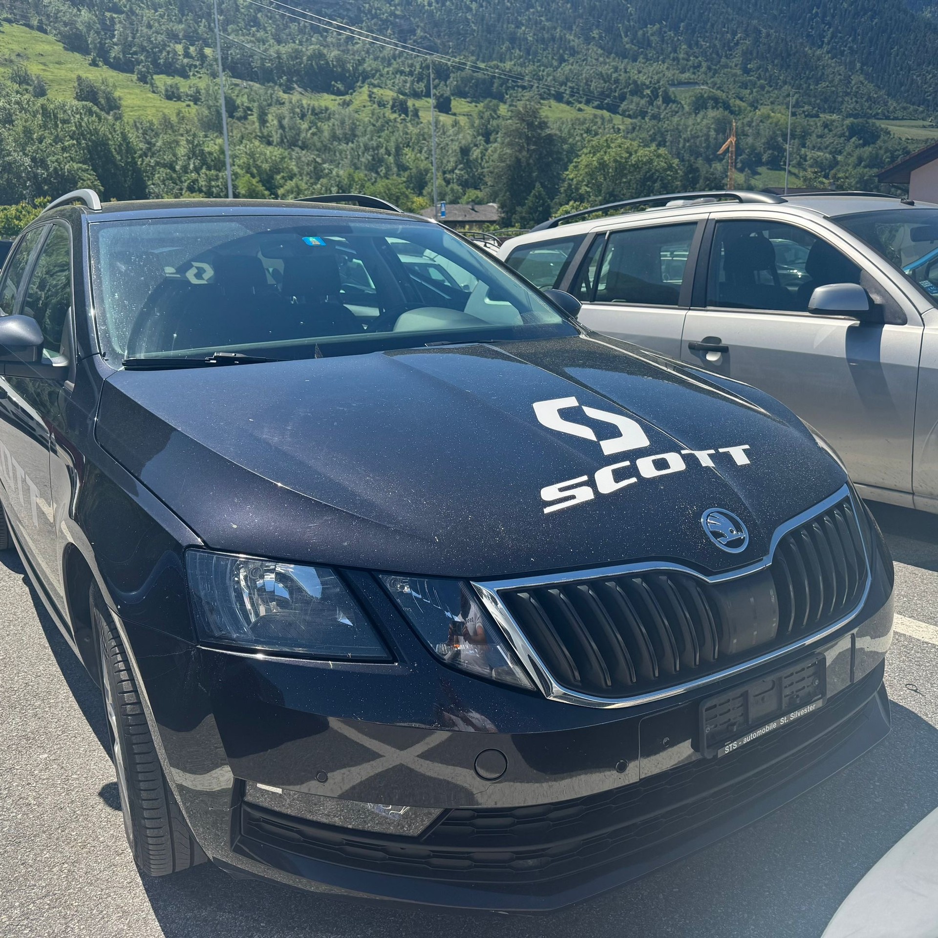 SKODA Octavia Combi 1.8 TSI Prag 4x4 DSG-image-2