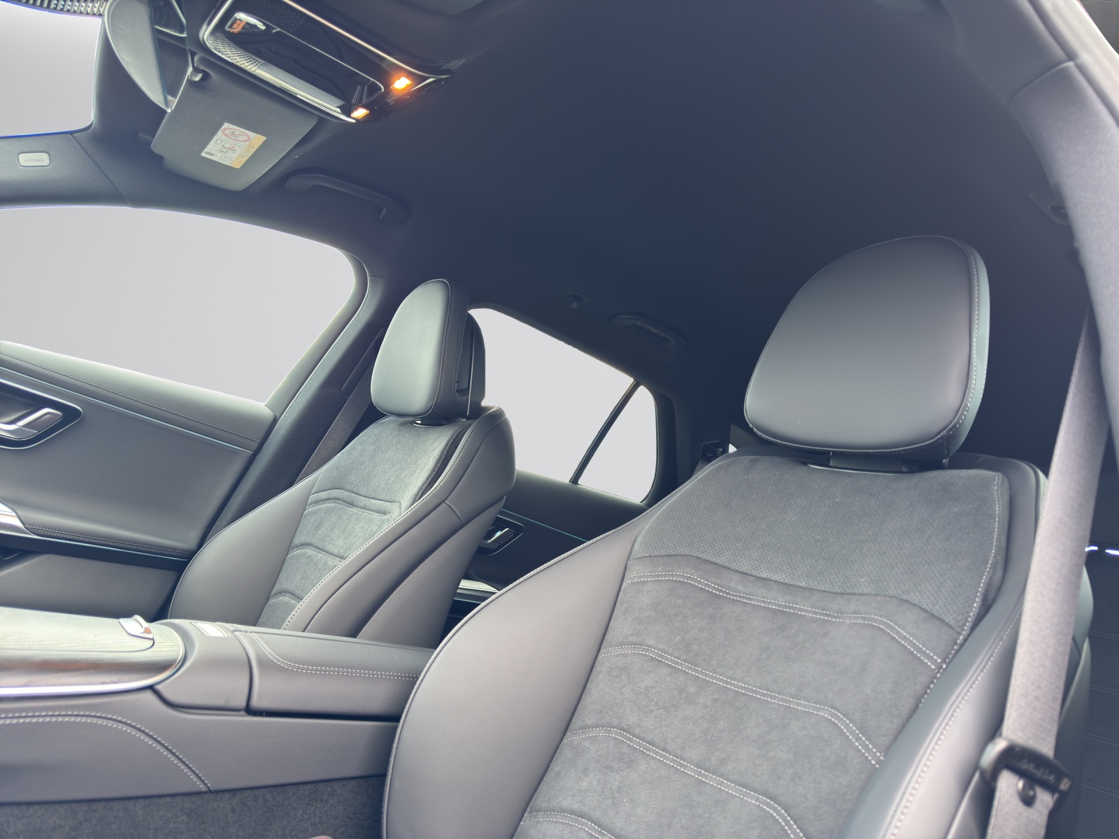 MERCEDES-BENZ E 220 d T 4Matic 9G-Tronic-image-8