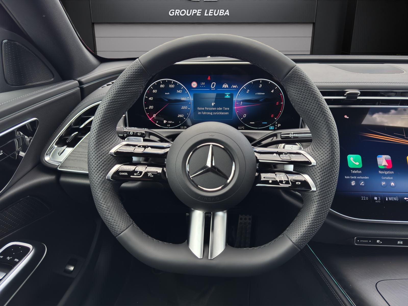 MERCEDES-BENZ E 220 d T 4Matic 9G-Tronic-image-5