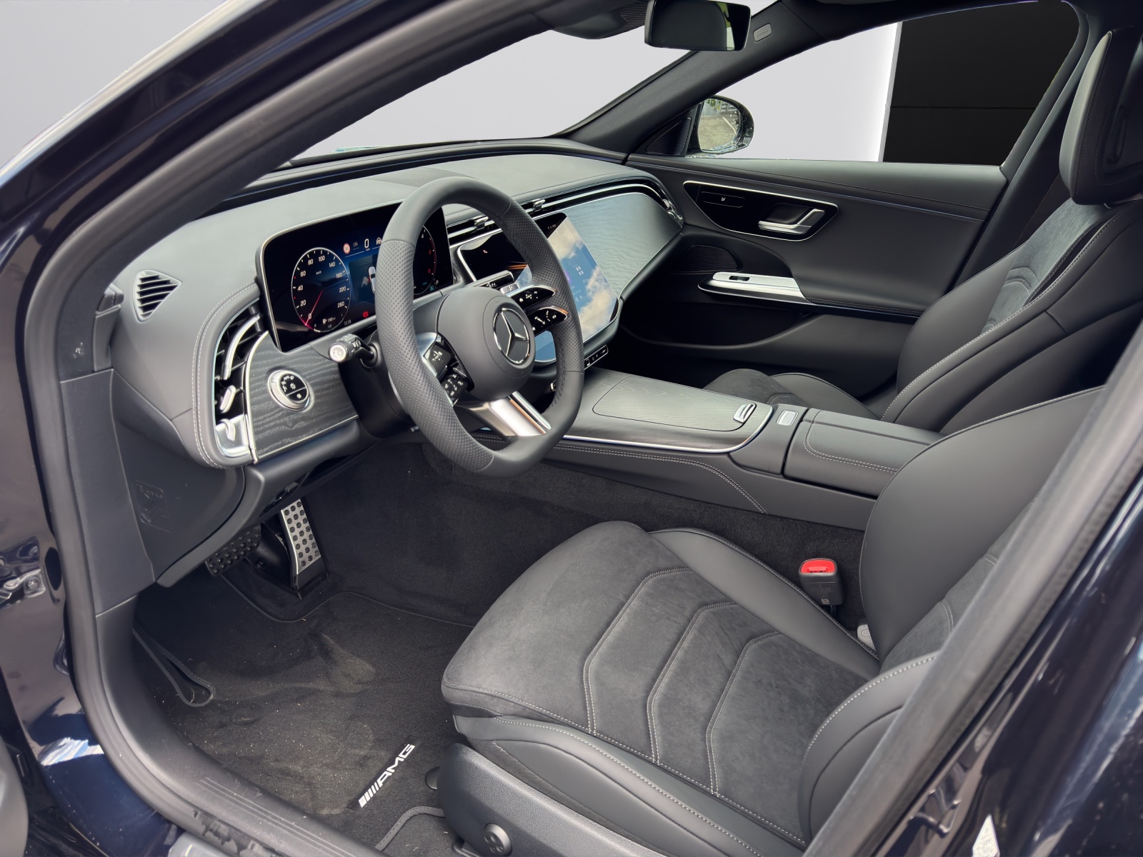 MERCEDES-BENZ E 220 d T 4Matic 9G-Tronic-image-7