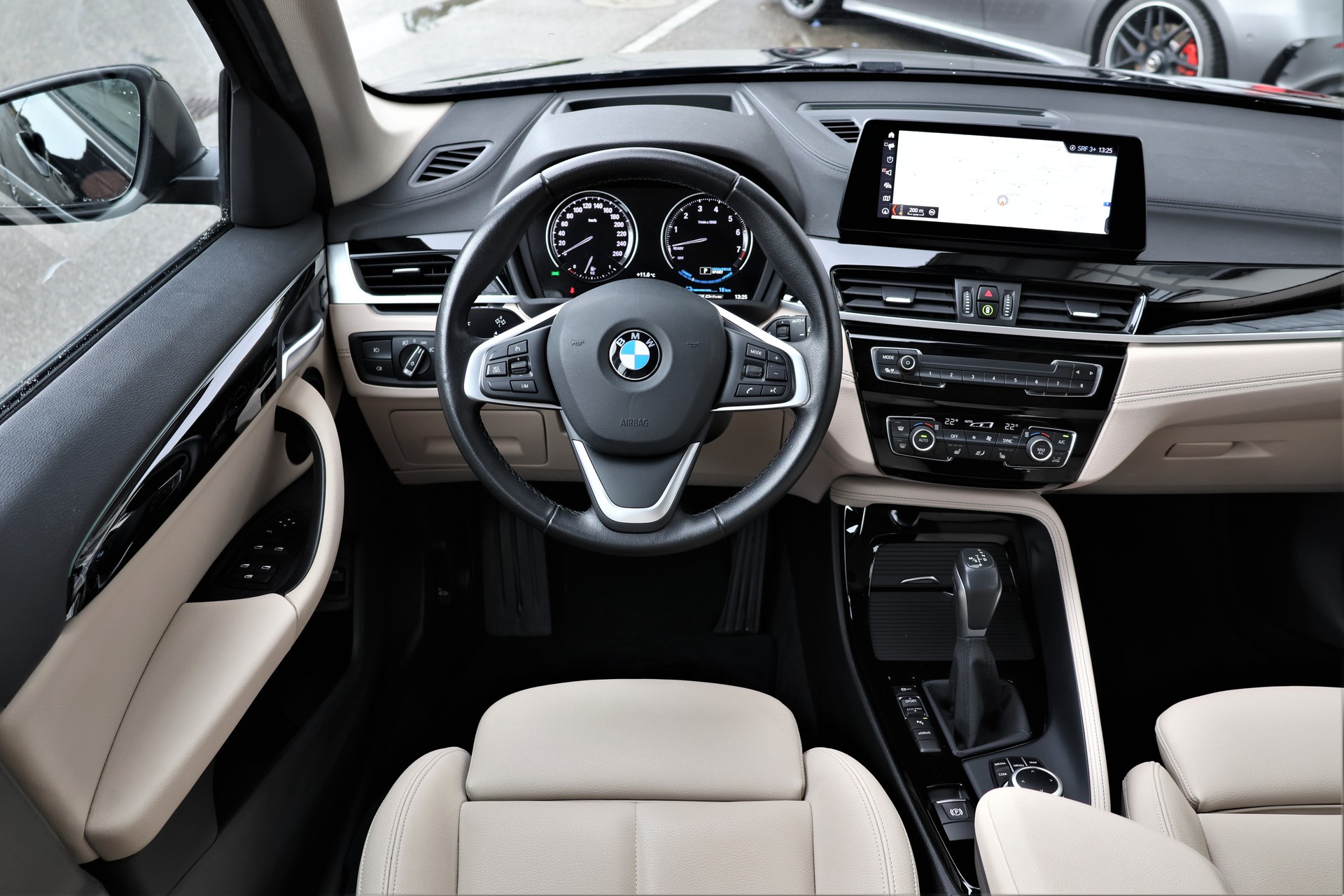 BMW X1 xDrive 25e Sport Line Steptronic (CH)-image-12