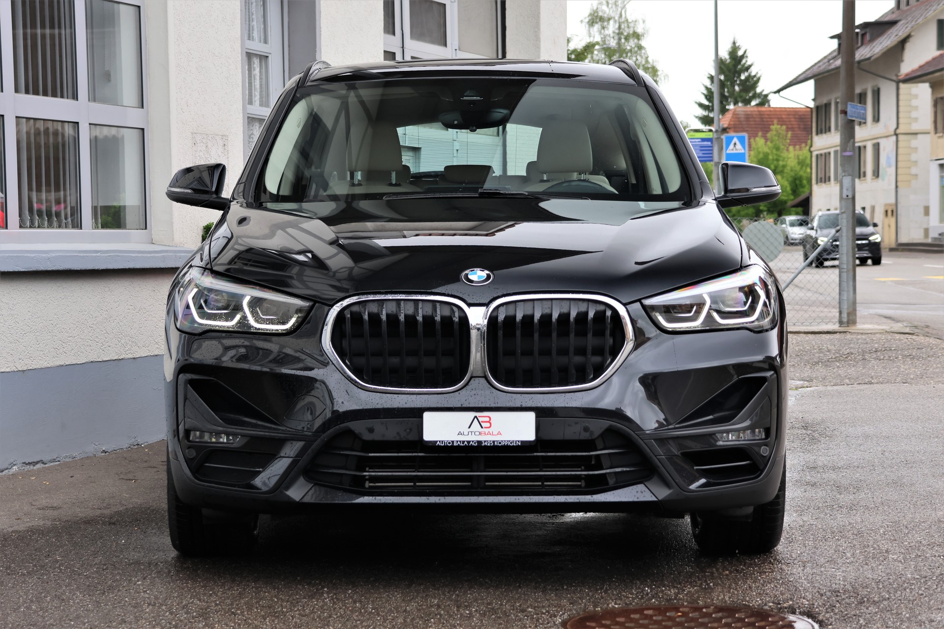 BMW X1 xDrive 25e Sport Line Steptronic (CH)-image-1