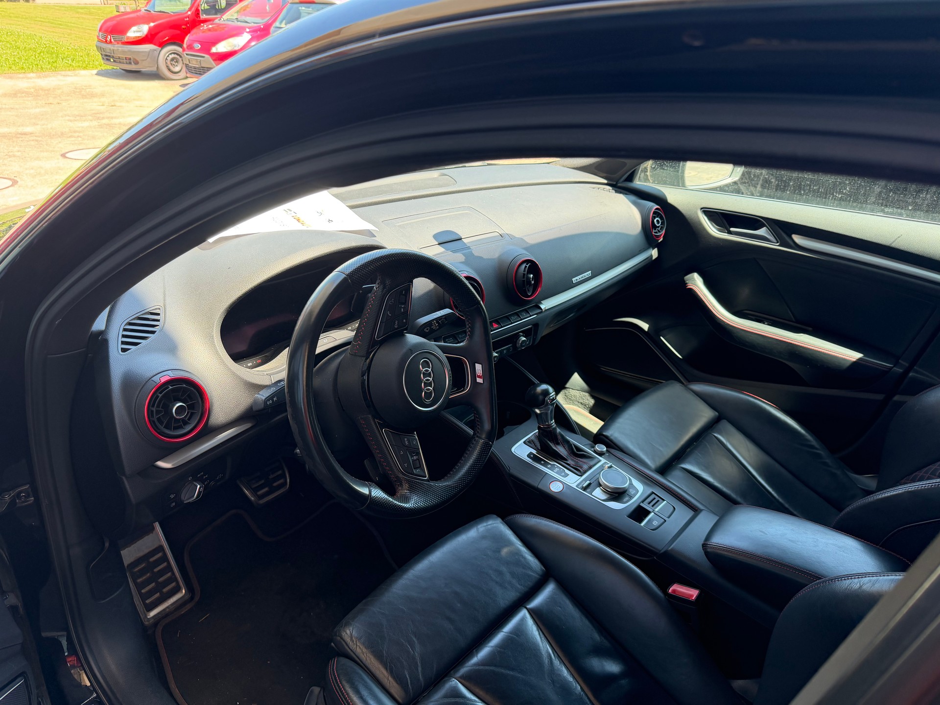 AUDI S3 Sportback 2.0 TFSI quattro S-tronic-image-6