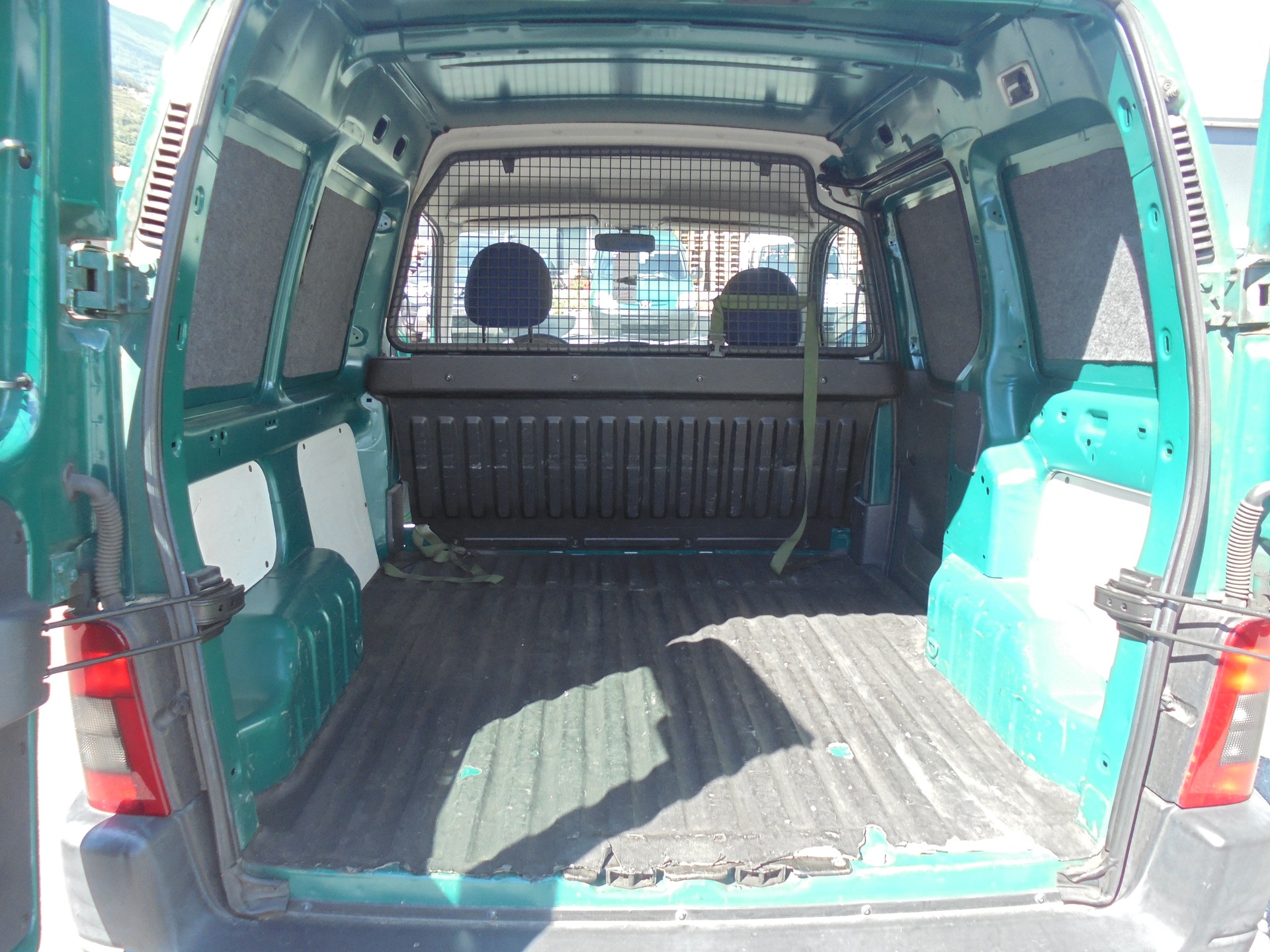 PEUGEOT Partner 1.9D 170C Swiss Pack-image-7