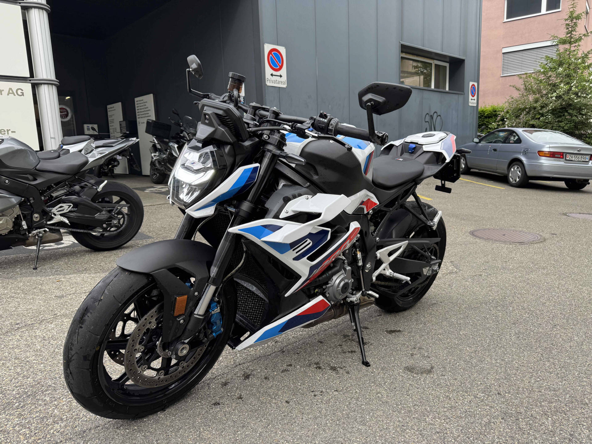 BMW M 1000 R
