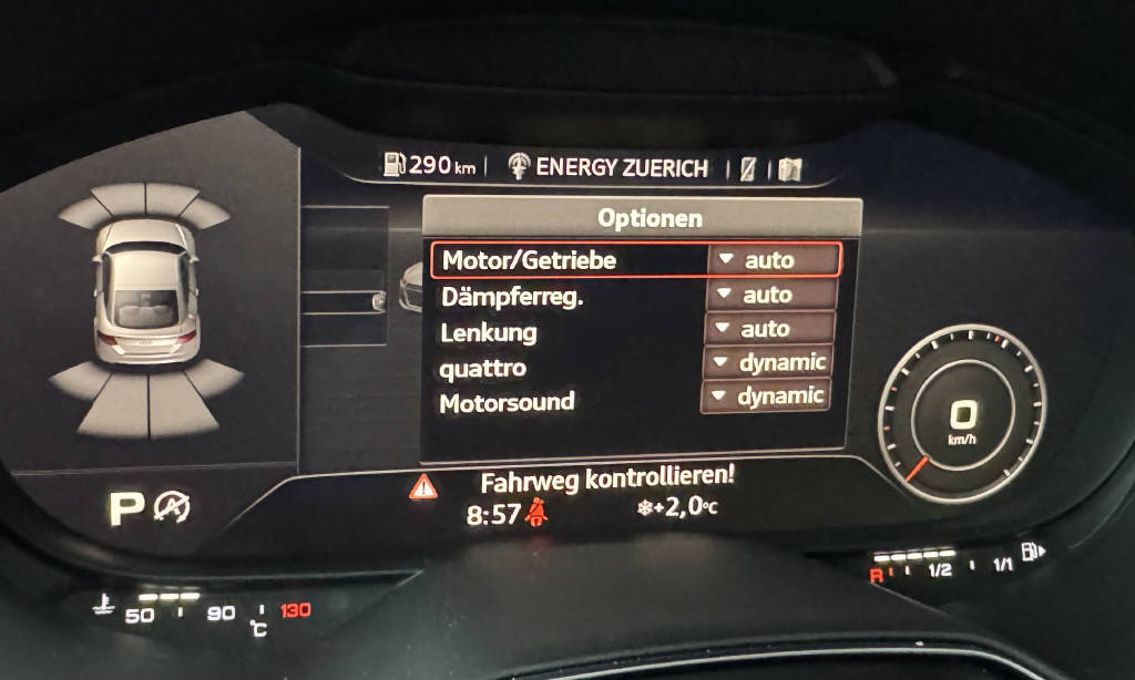 AUDI TT Coupé TTS quattro S-tronic-image-15
