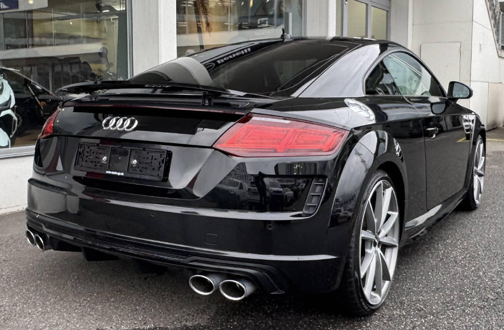 AUDI TT Coupé TTS quattro S-tronic-image-4