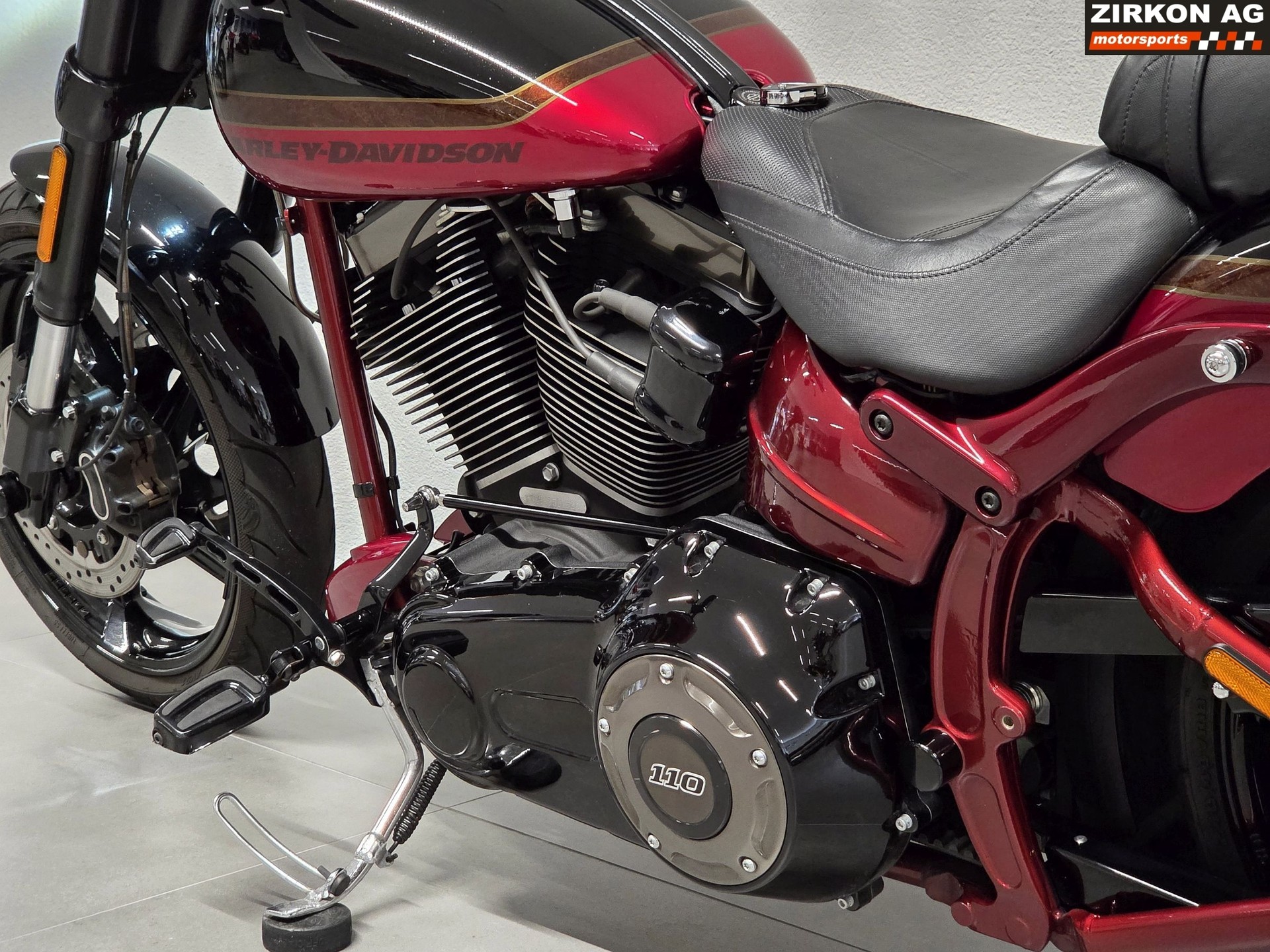 HARLEY-DAVIDSON FXSE Breakout Pro Street CVO ABS MY 2017-image-14