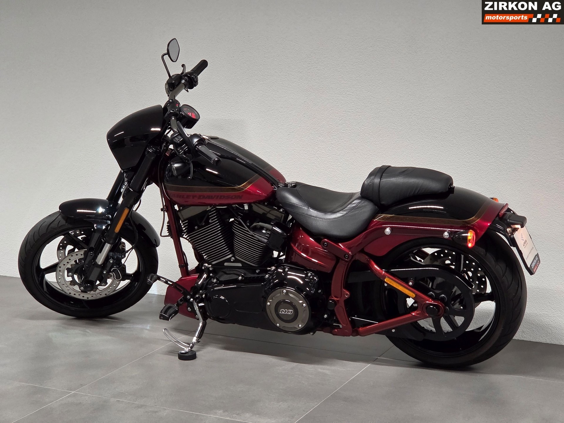 HARLEY-DAVIDSON FXSE Breakout Pro Street CVO ABS MY 2017-image-10