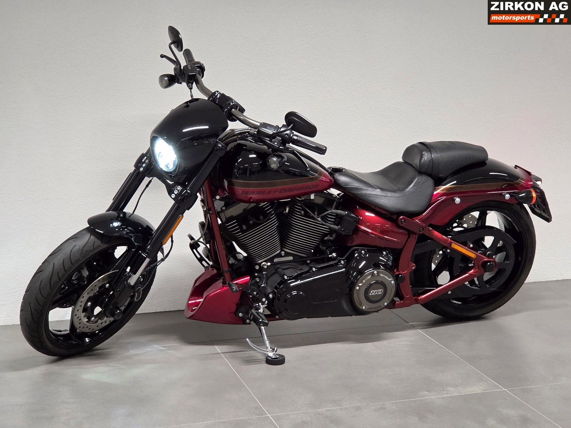 HARLEY-DAVIDSON FXSE Breakout Pro Street CVO ABS MY 2017-image-8