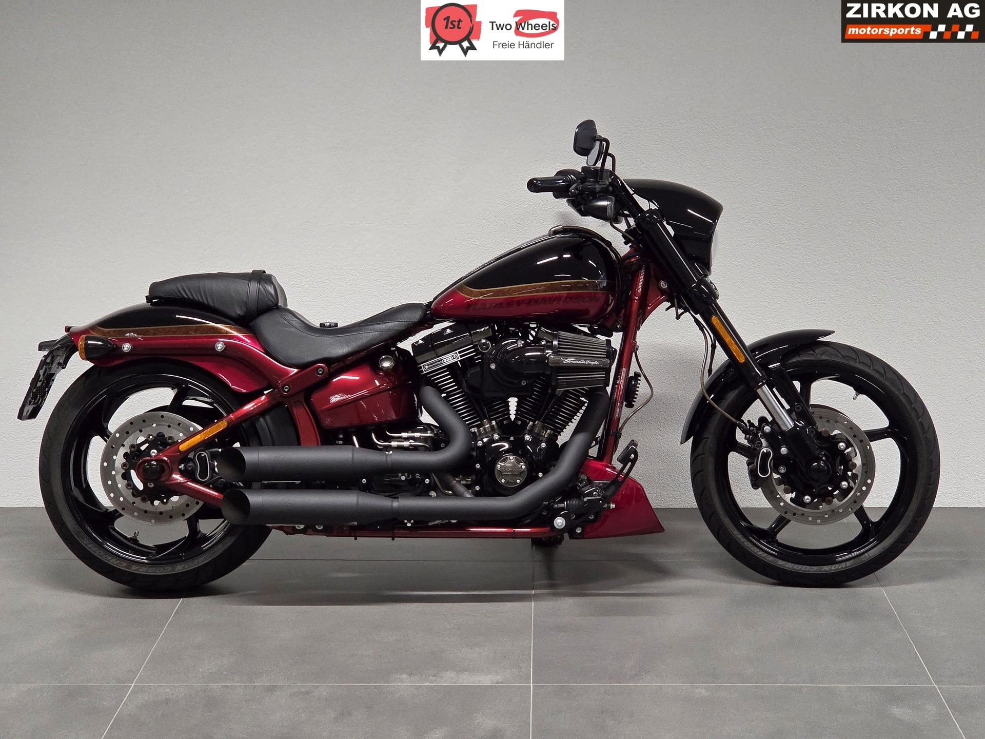 HARLEY-DAVIDSON FXSE Breakout Pro Street CVO ABS MY 2017