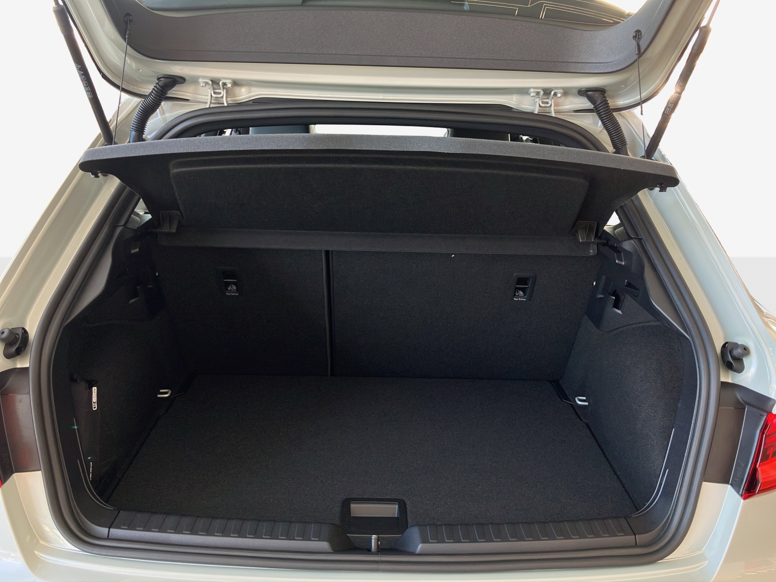AUDI A1 Sportback 30 TFSI Attraction S-tronic-image-3