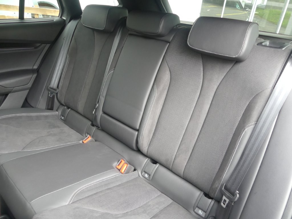 SKODA Enyaq iV 80x SportLine-image-11