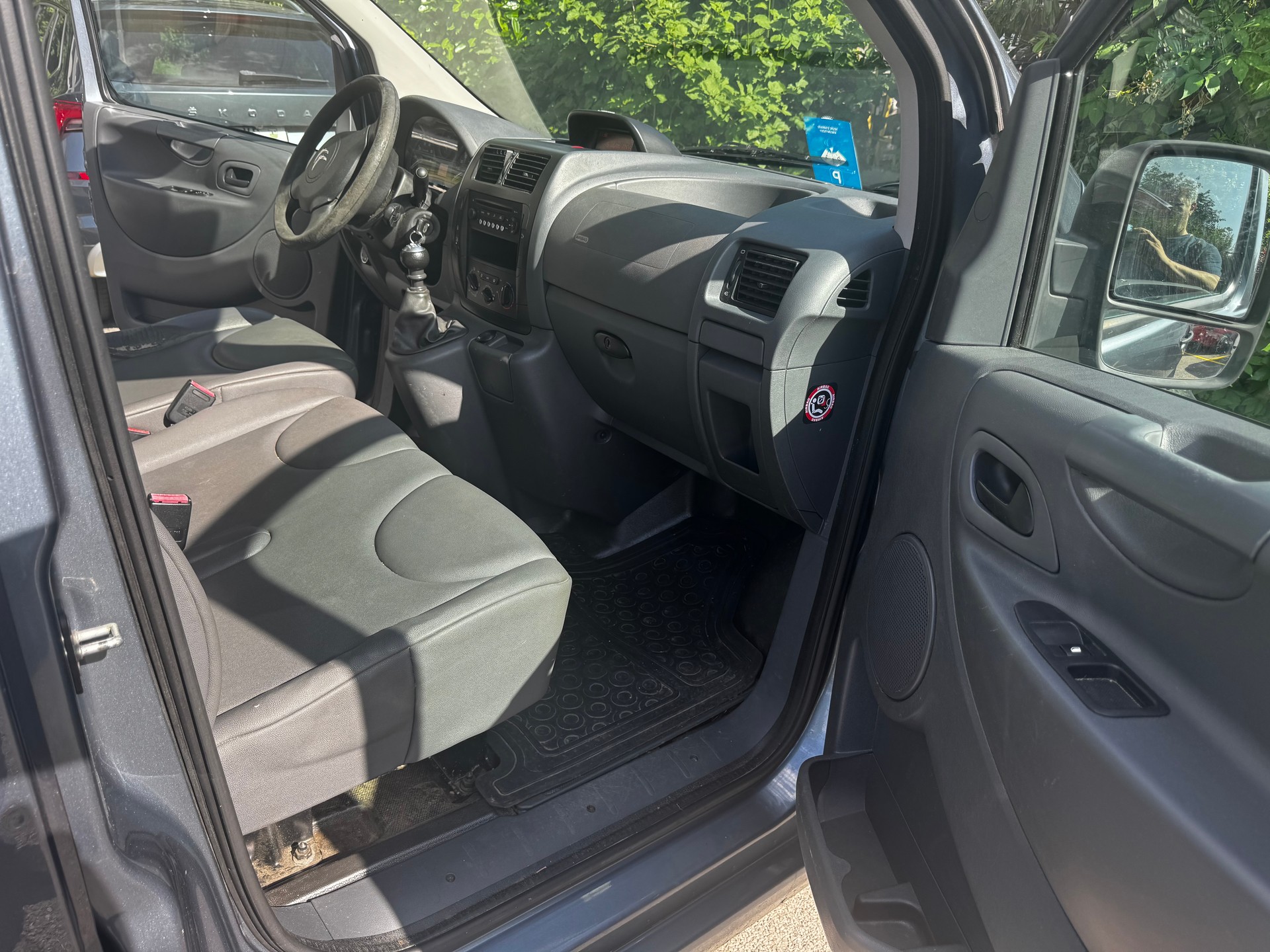 CITROEN Jumpy 2.0 HDi 12 L2H1-image-11