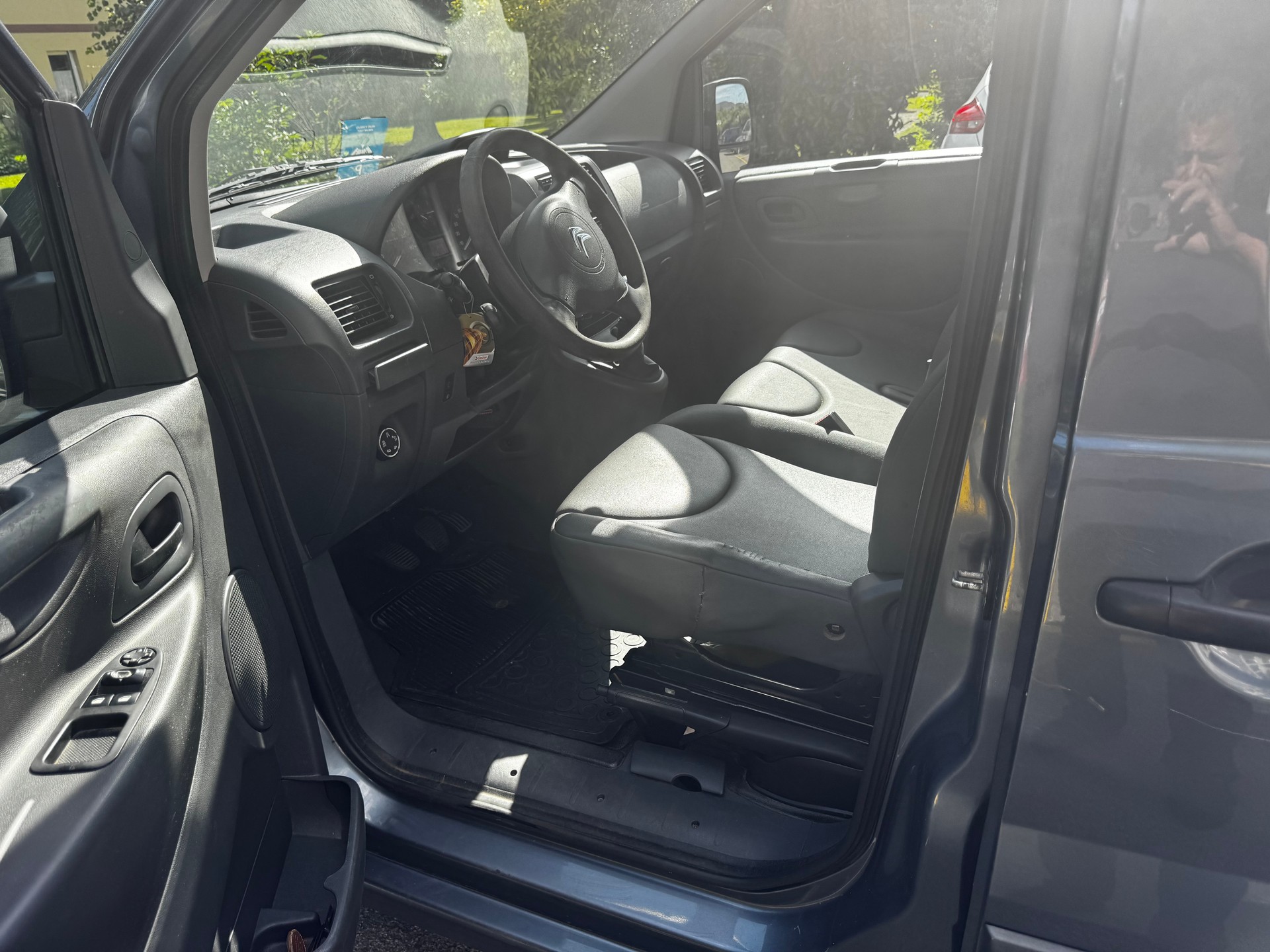 CITROEN Jumpy 2.0 HDi 12 L2H1-image-9