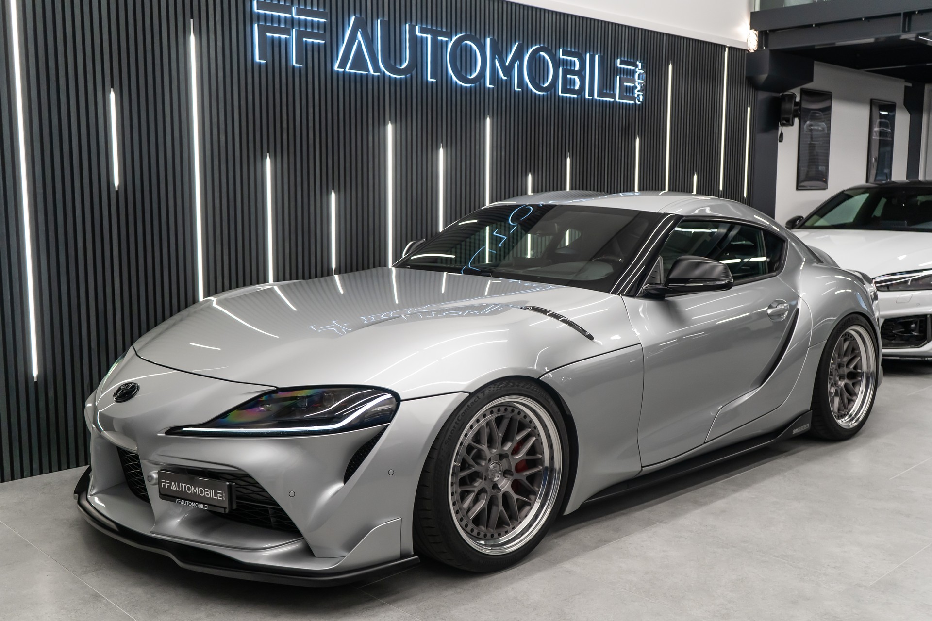 TOYOTA Supra GR 3.0i Turbo Premium Automat 8 / HAMMER OPTIK / GARANTIE-showroom-element-2