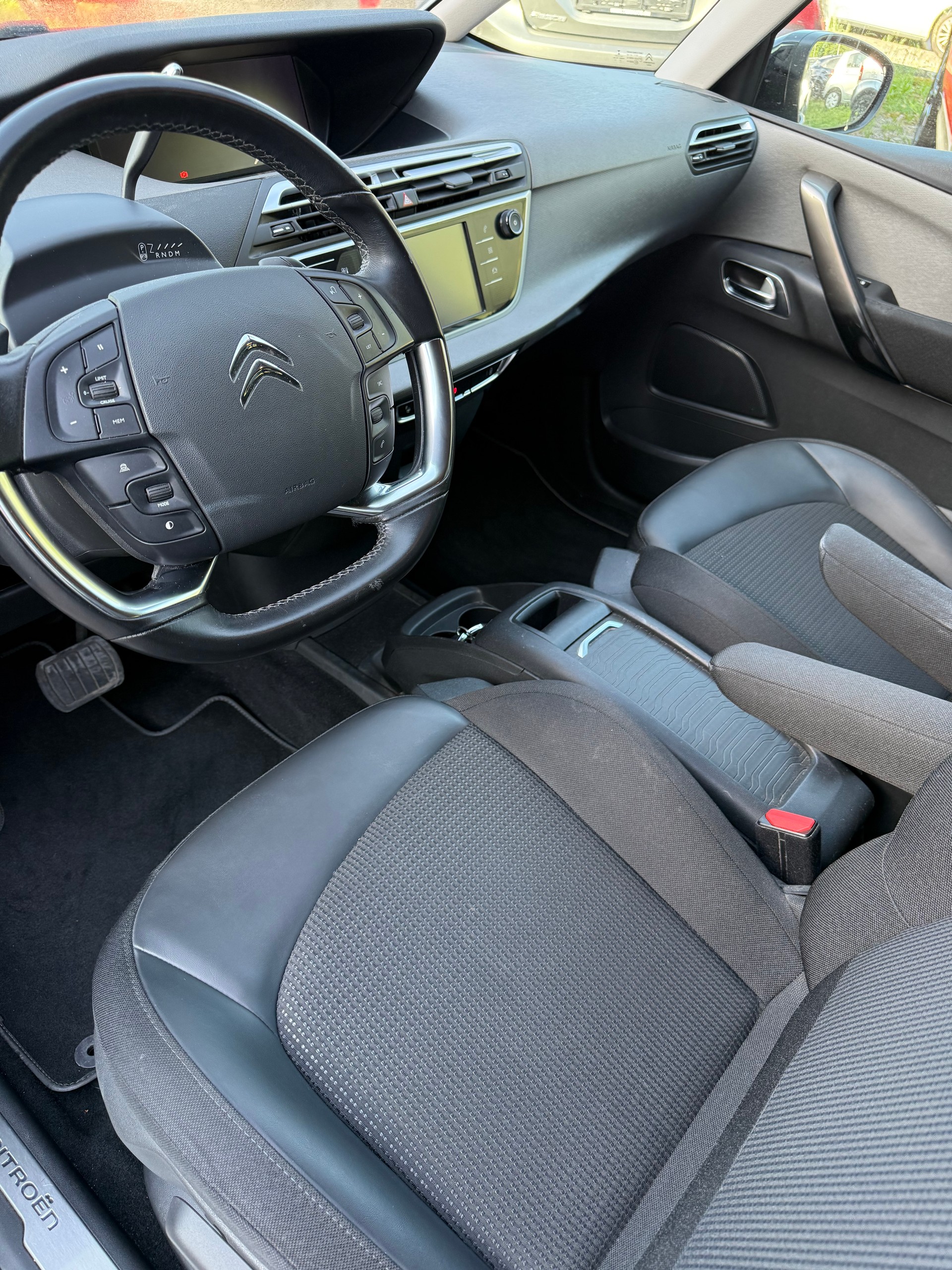 CITROEN Grand C4 Spacetourer 1.5 BlueHDi Shine EAT8-image-4