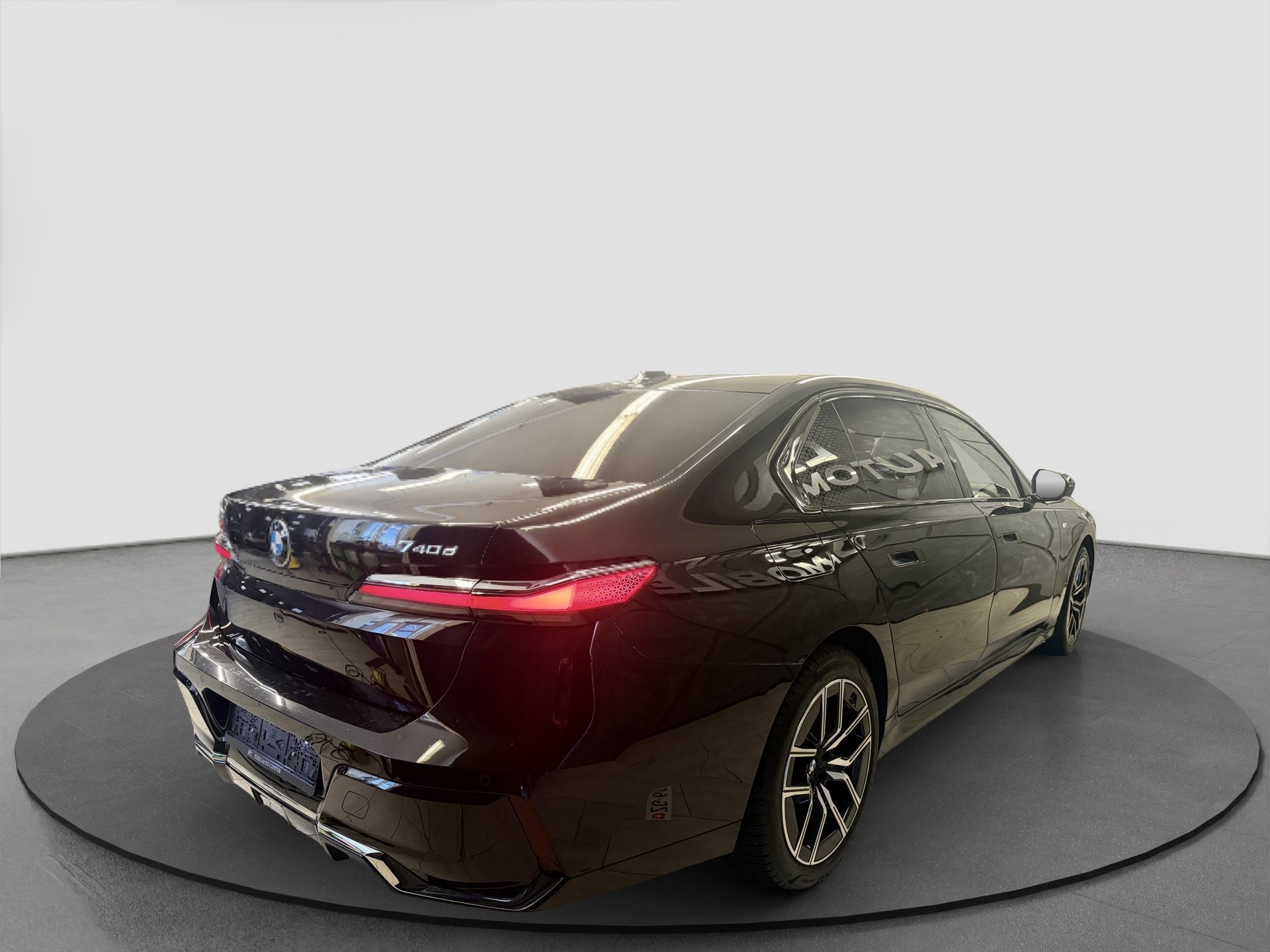 BMW 740d xDrive 48V M Sport Pro Steptronic-image-2