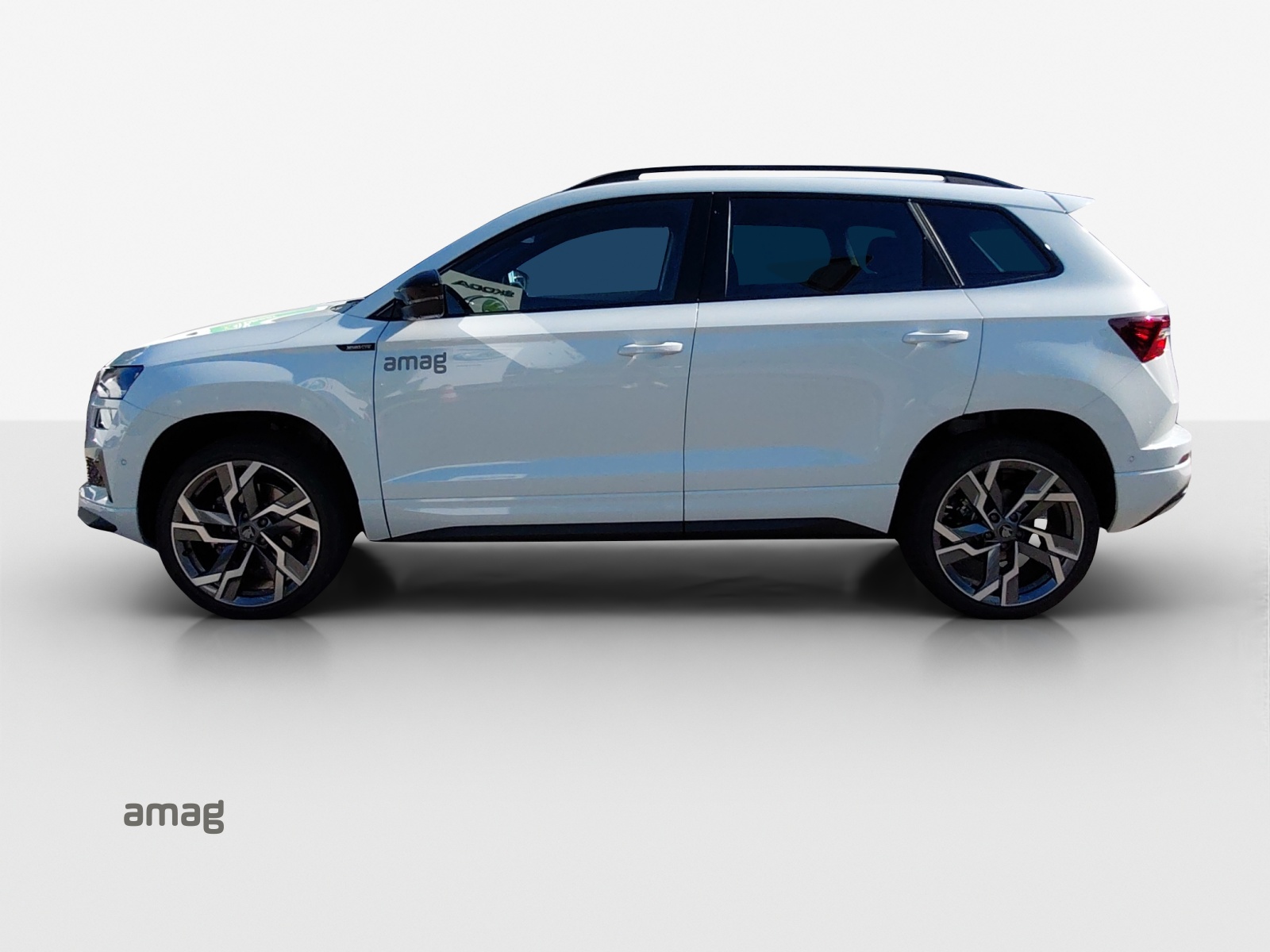 SKODA Karoq 1.5 TSI SportLine DSG-showroom-element-1