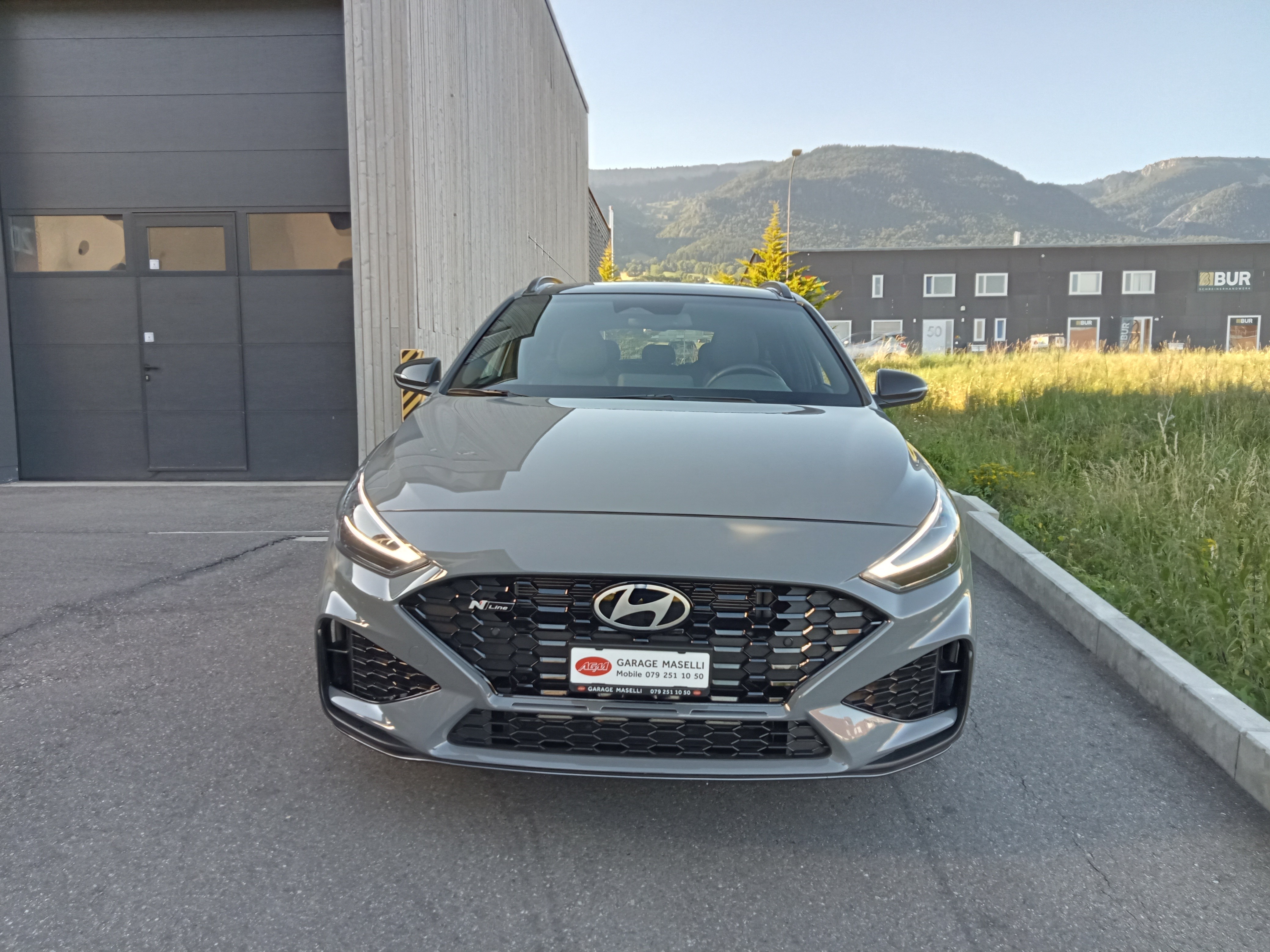 Car photo