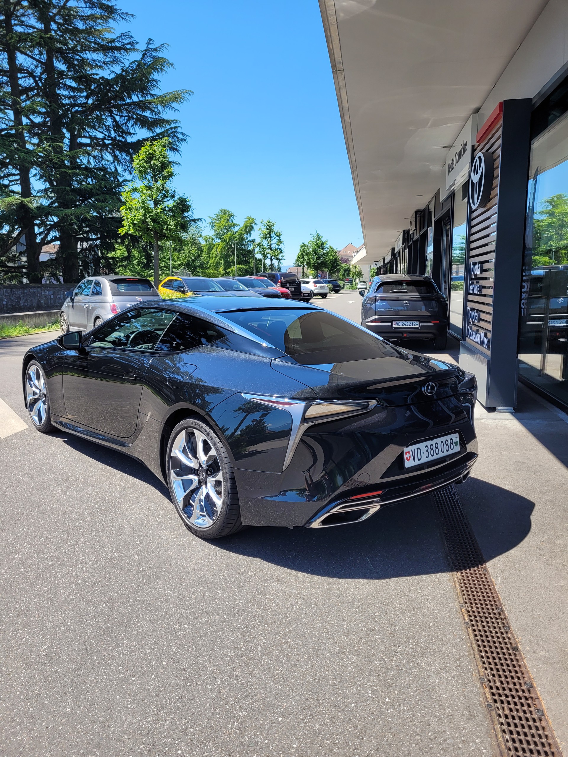 LEXUS LC 500 V8 Sport Automatic-image-1