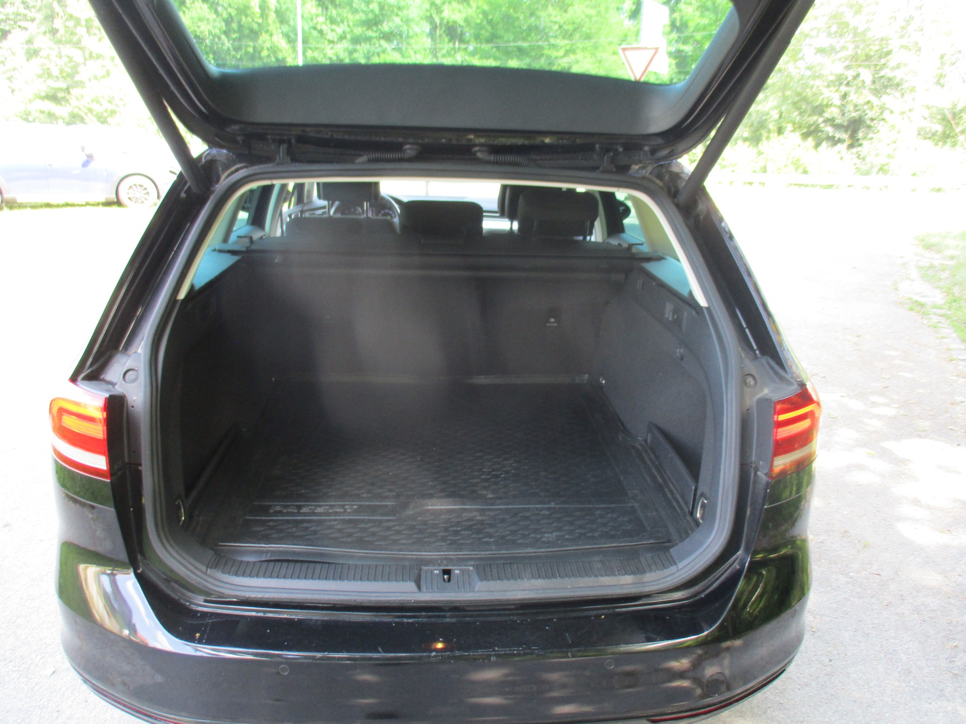 VW Passat Variant 2.0 TDI BMT Comfortline DSG-image-6